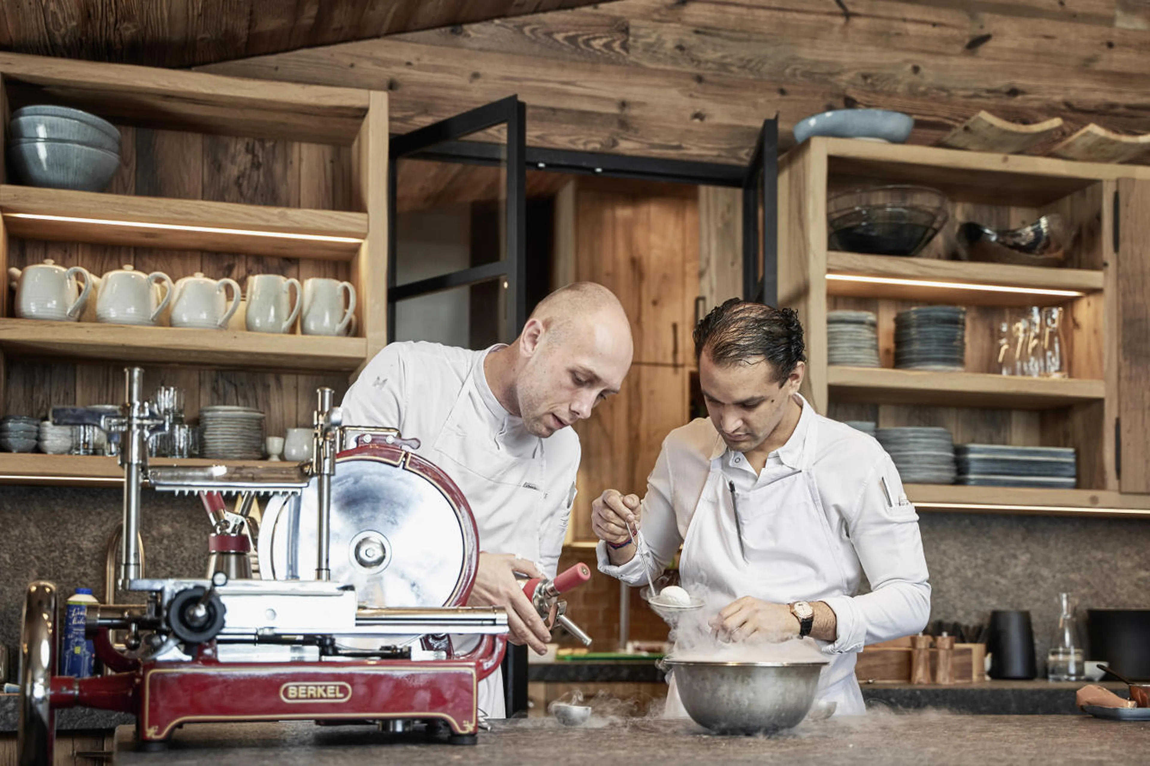 Professional kitchen in Chalet 1551 in Lech