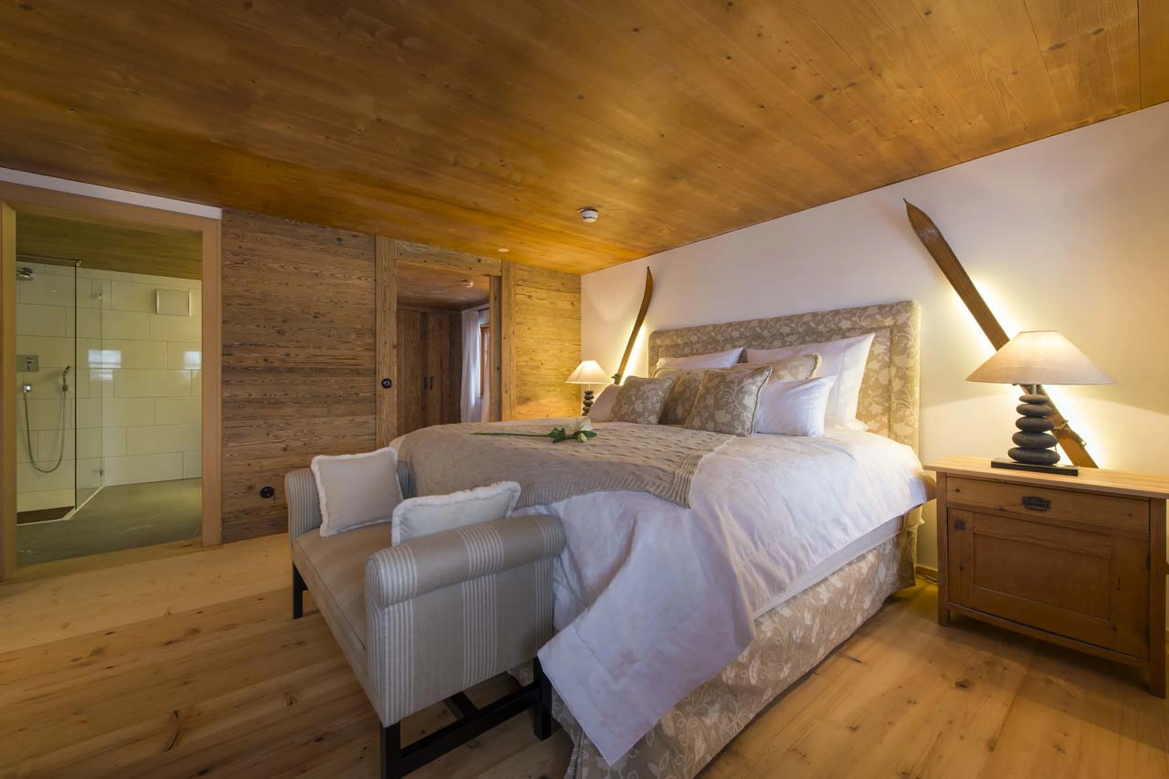 Emperor bedroom with dressing room and en suite shower in Chalet 1597 in Lech