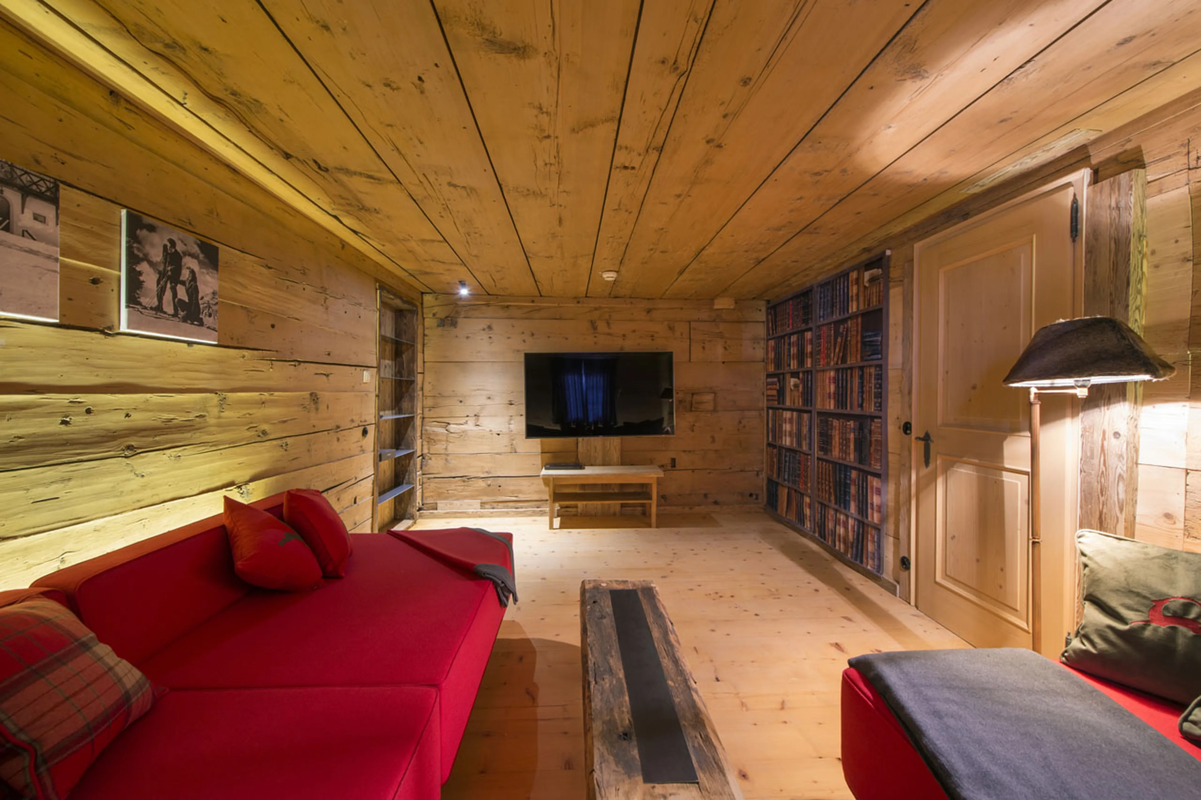 Chalet 1597 in Lech has a posh cinema room with a fantastic couch