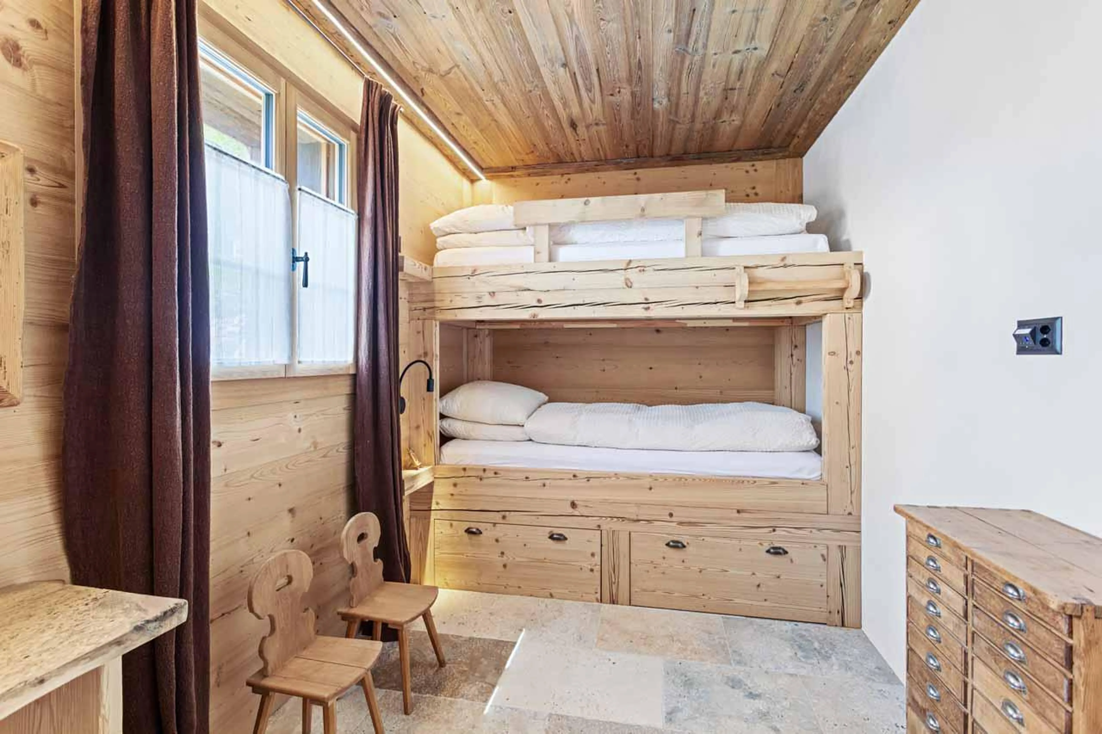 Bunk room in Chalet 1808, Gstaad