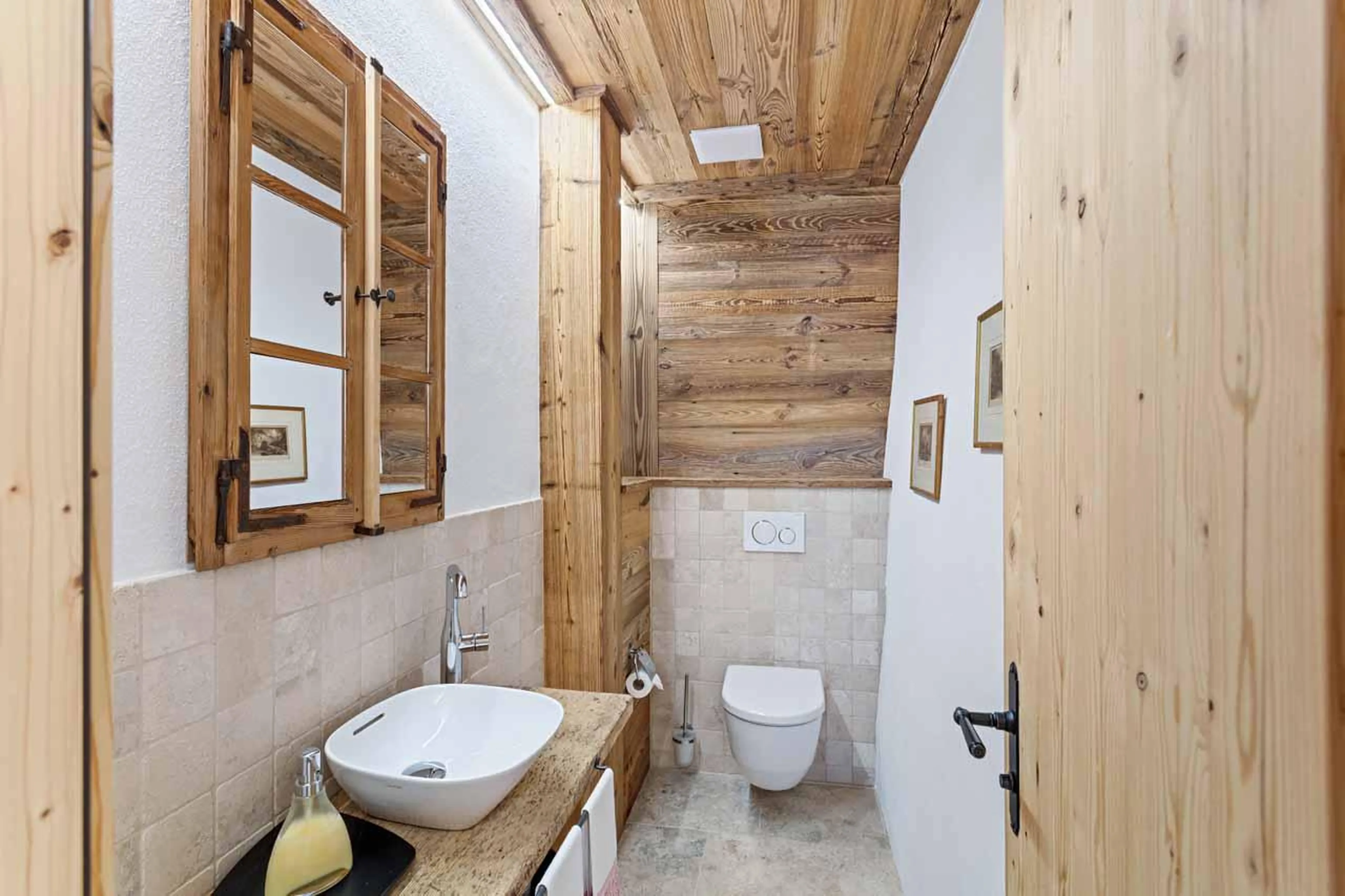 Guest WC in Chalet 1808, Gstaad