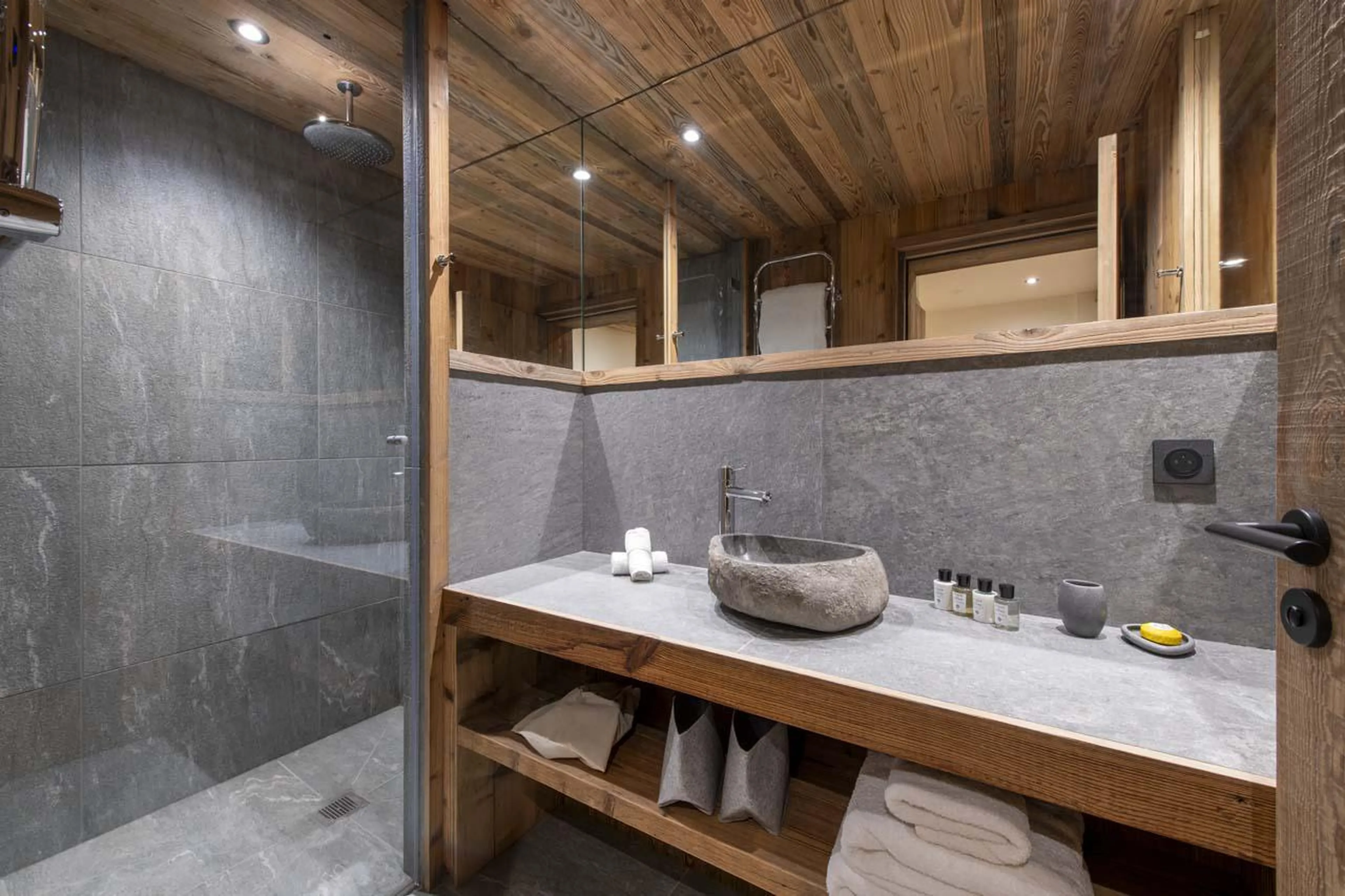 Separate shower room at Chalet 1850 in Val d'Isere