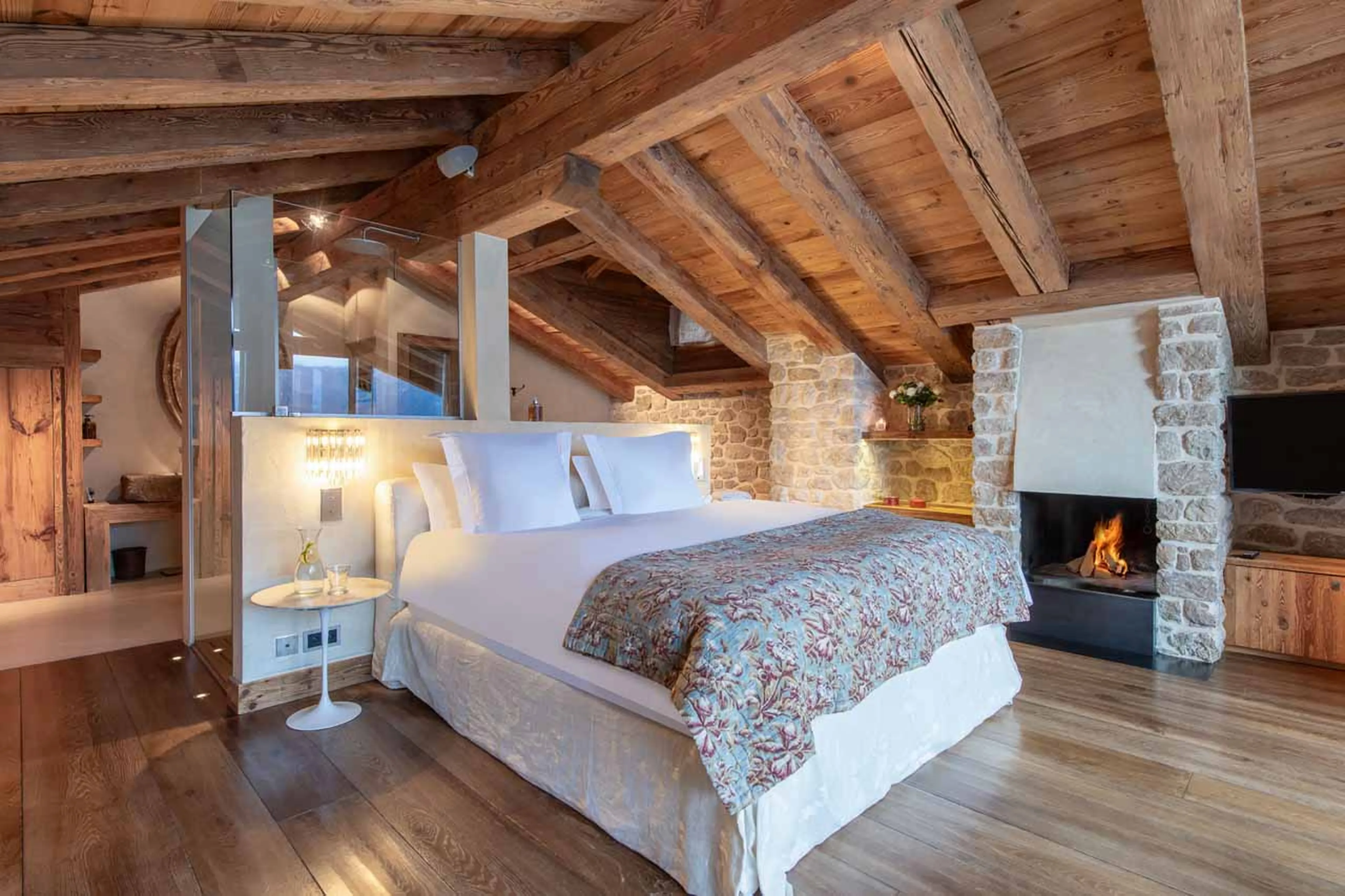 Master bedroom at Chalet 1936 in Verbier