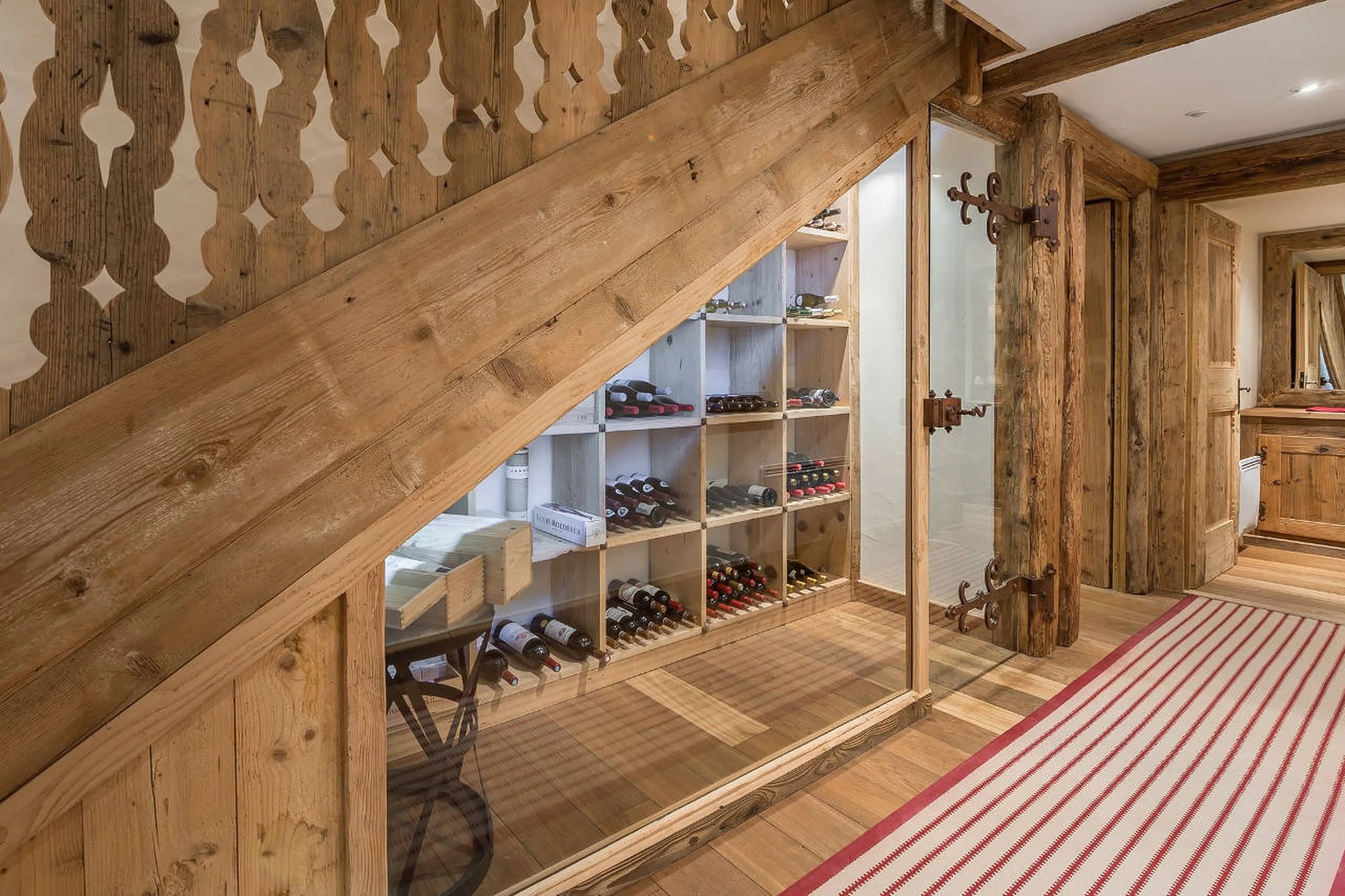 Well-stocked wine cellar with excellent wine selection in Chalet 3 Soeurs in Courchevel 1850