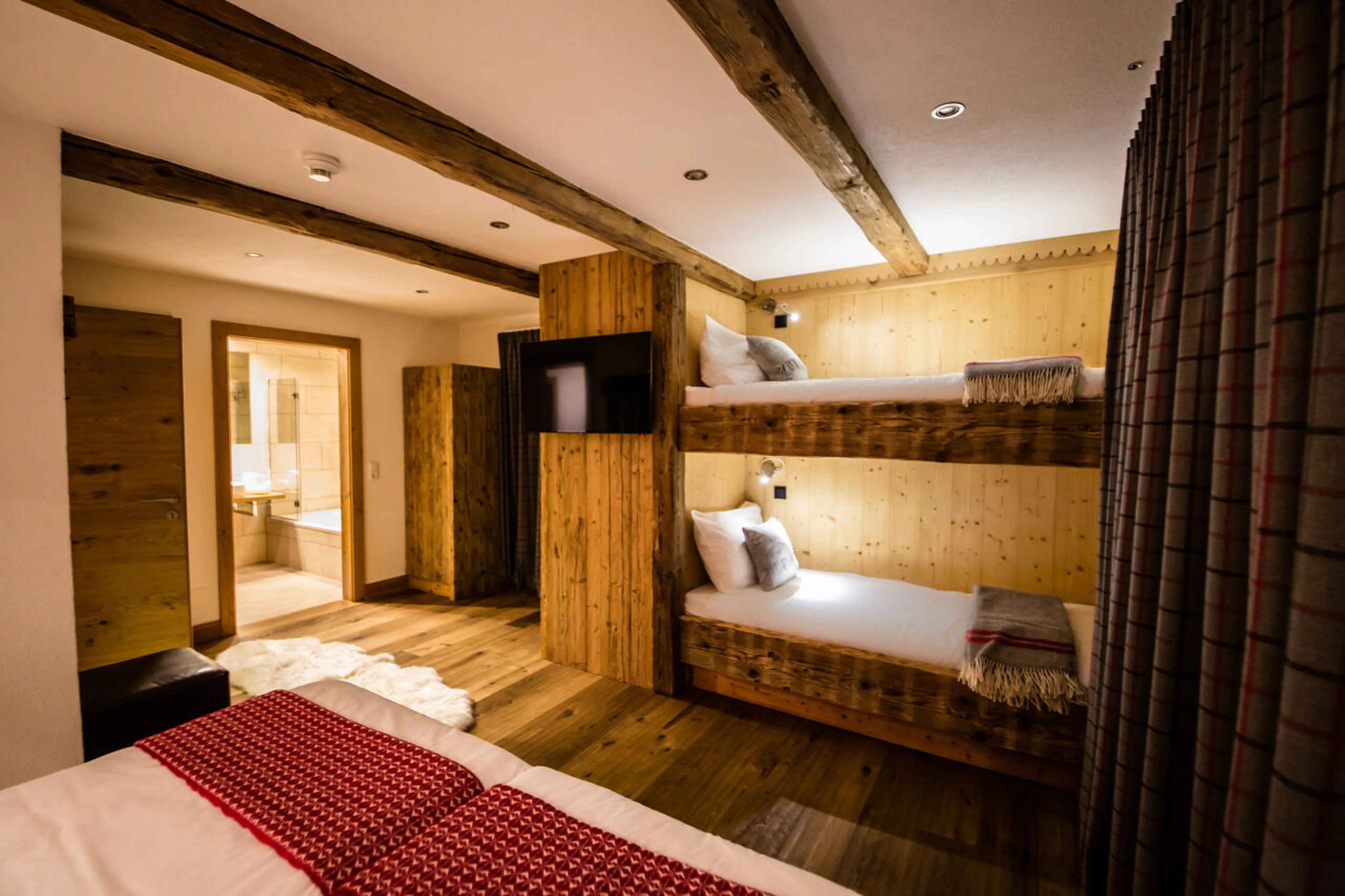Bunk bedroom at Chalet 53 in St Anton