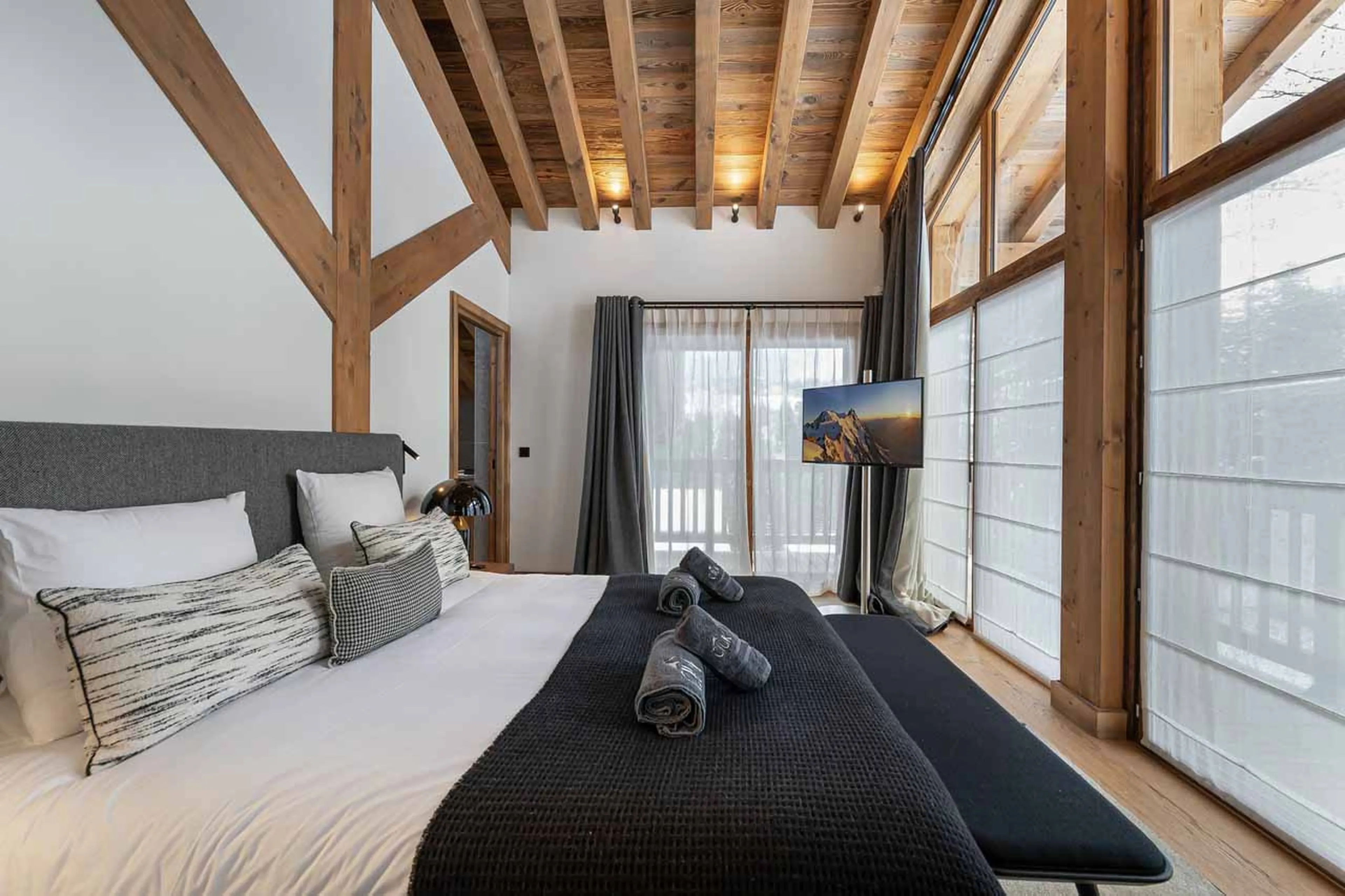 Master bedroom at Chalet CIUK in Courchevel 1550