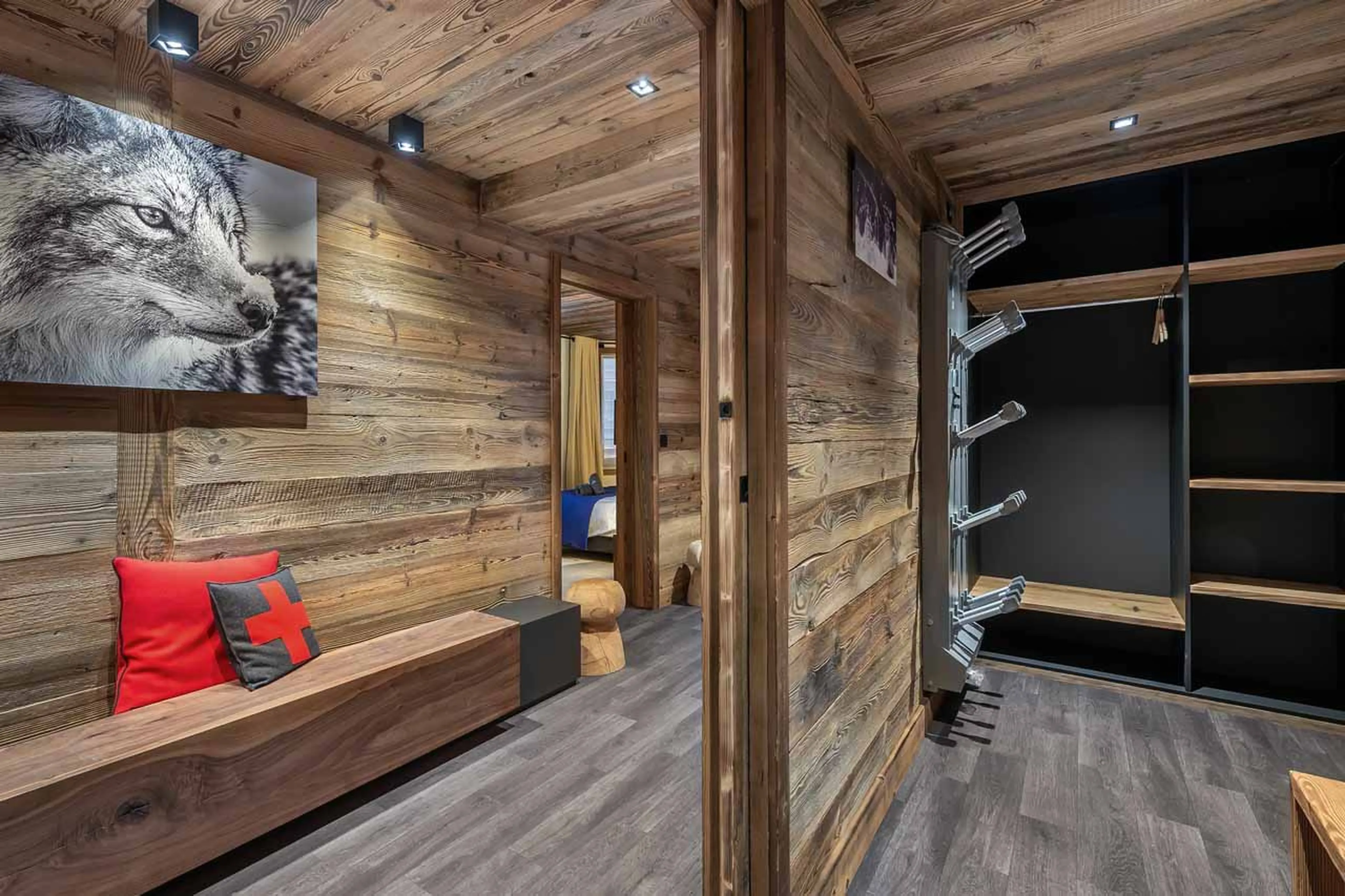 Ski room at Chalet CIUK in Courchevel 1550