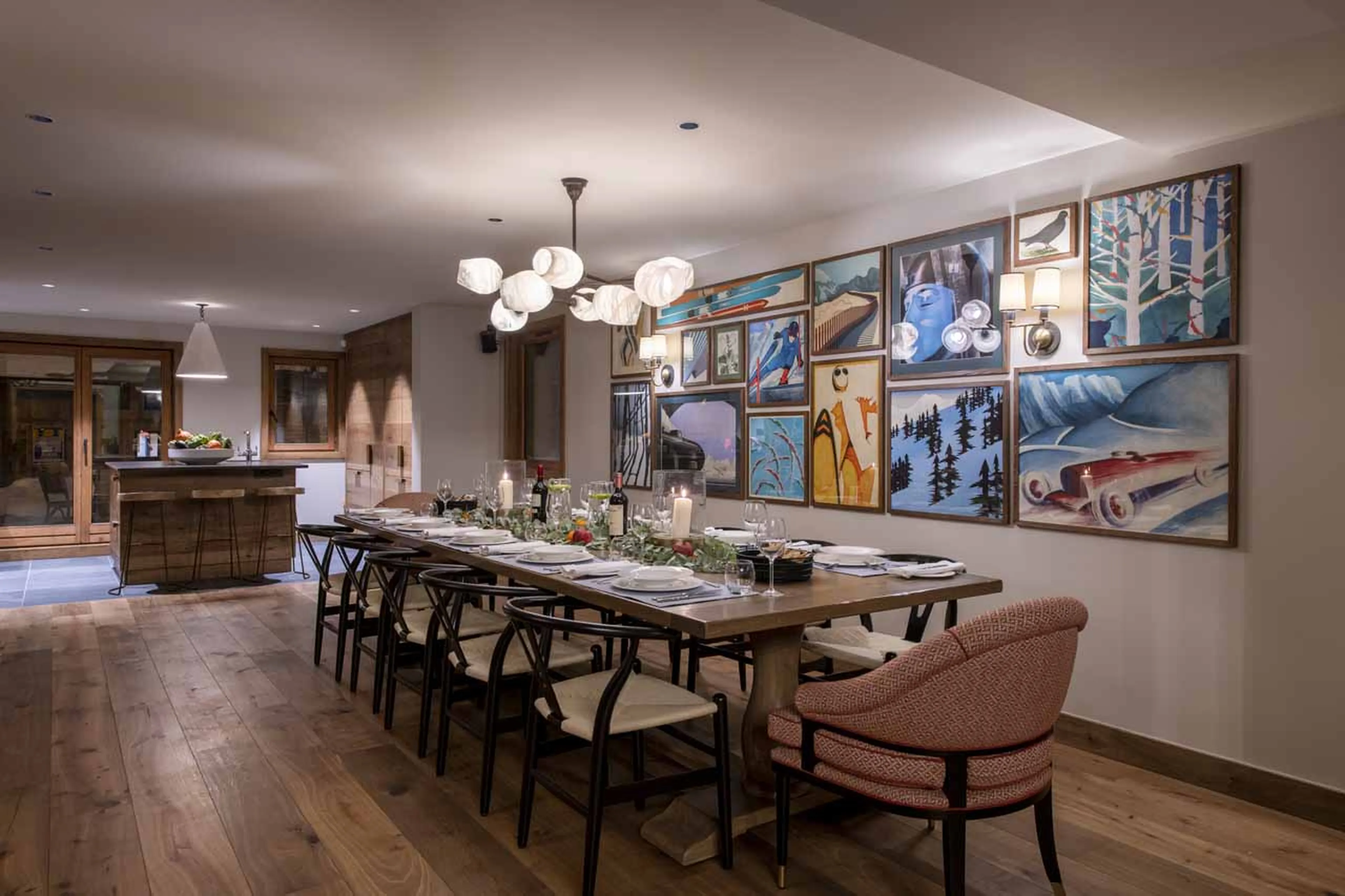 Dining area and kitchen at Chalet Abade in Val d'Isere