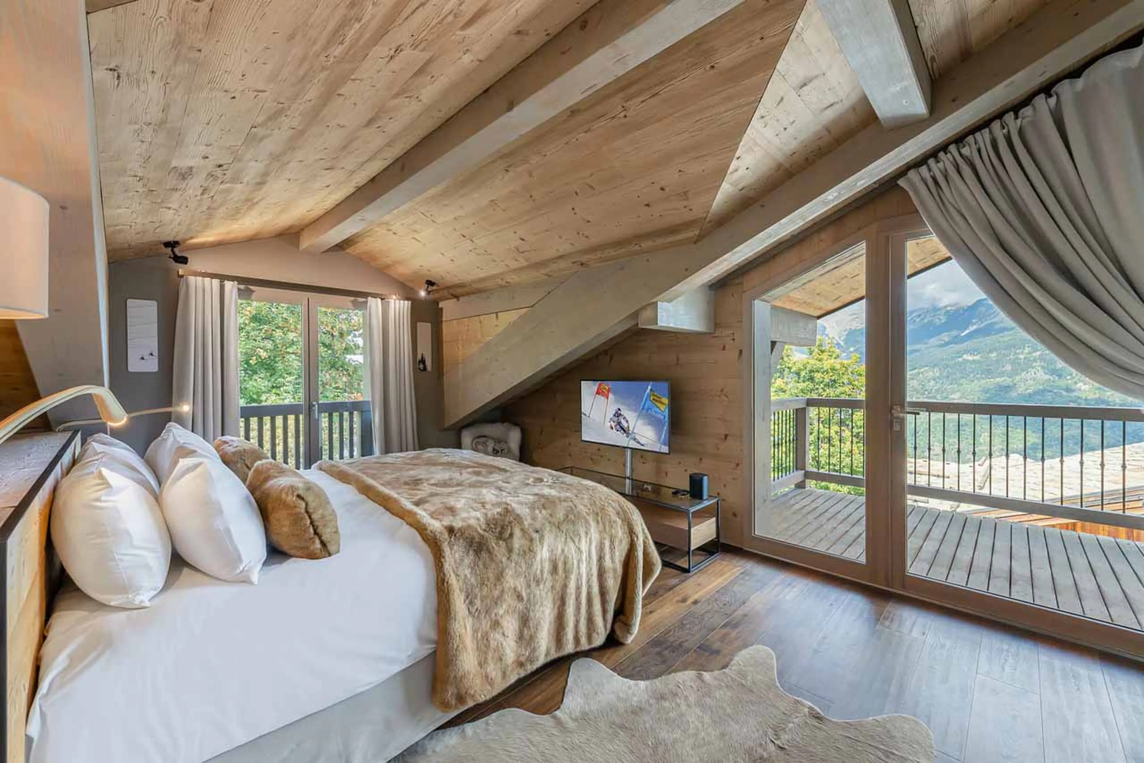 Mater double bedroom at Chalet Acelia in Courchevel 1550