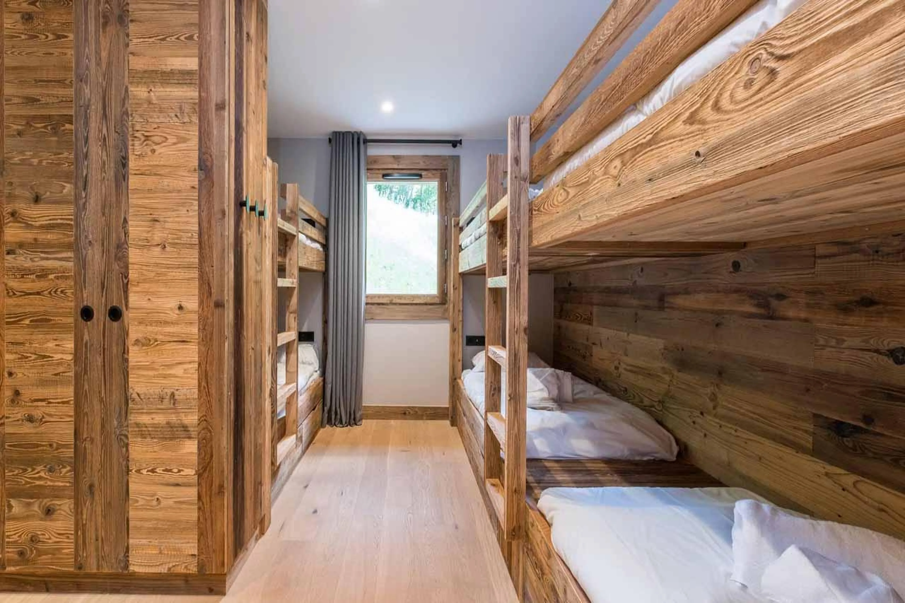 Bunk bedroom in Chalet Acolou, Saint Martin de Belleville