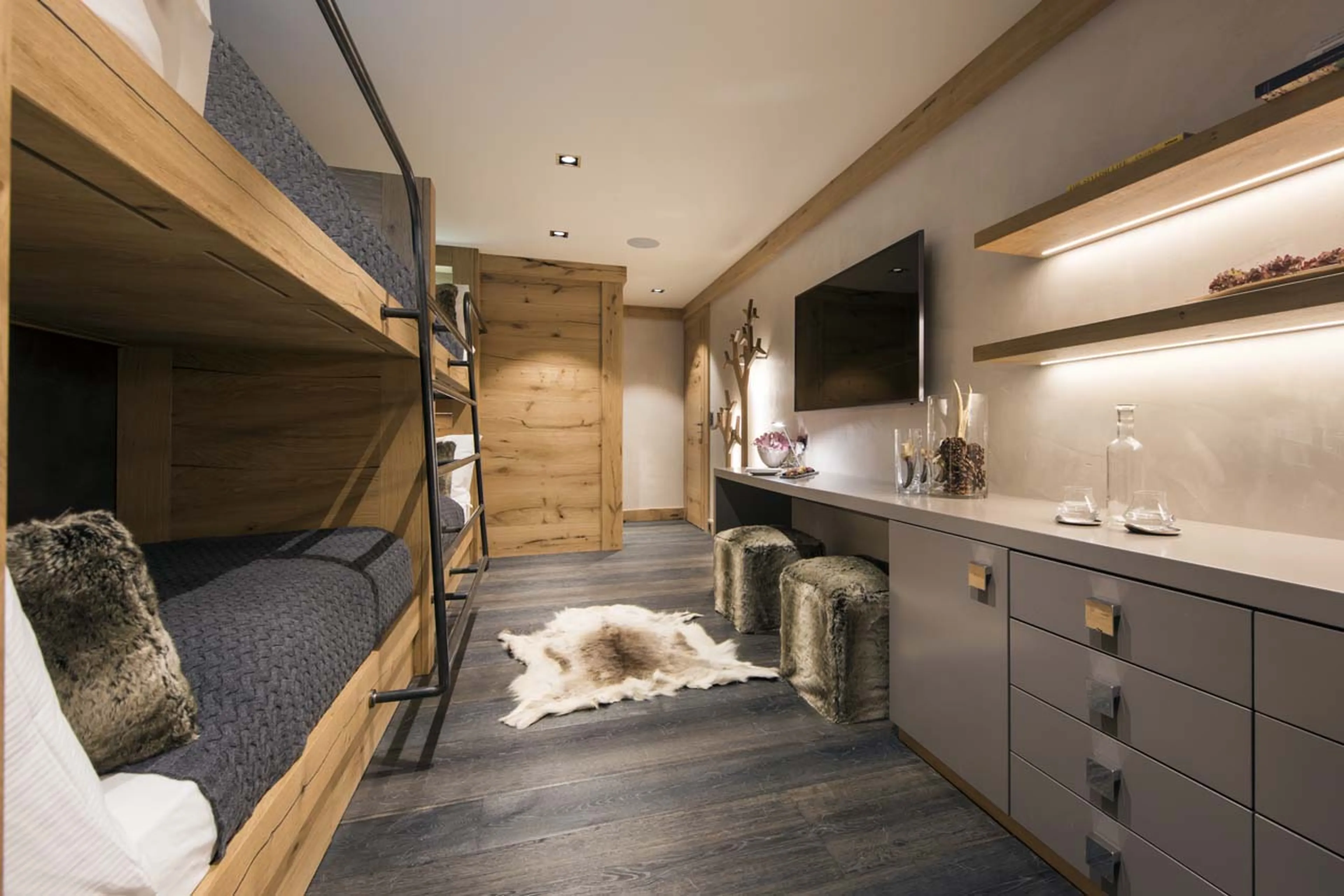 TV in quad bunk room