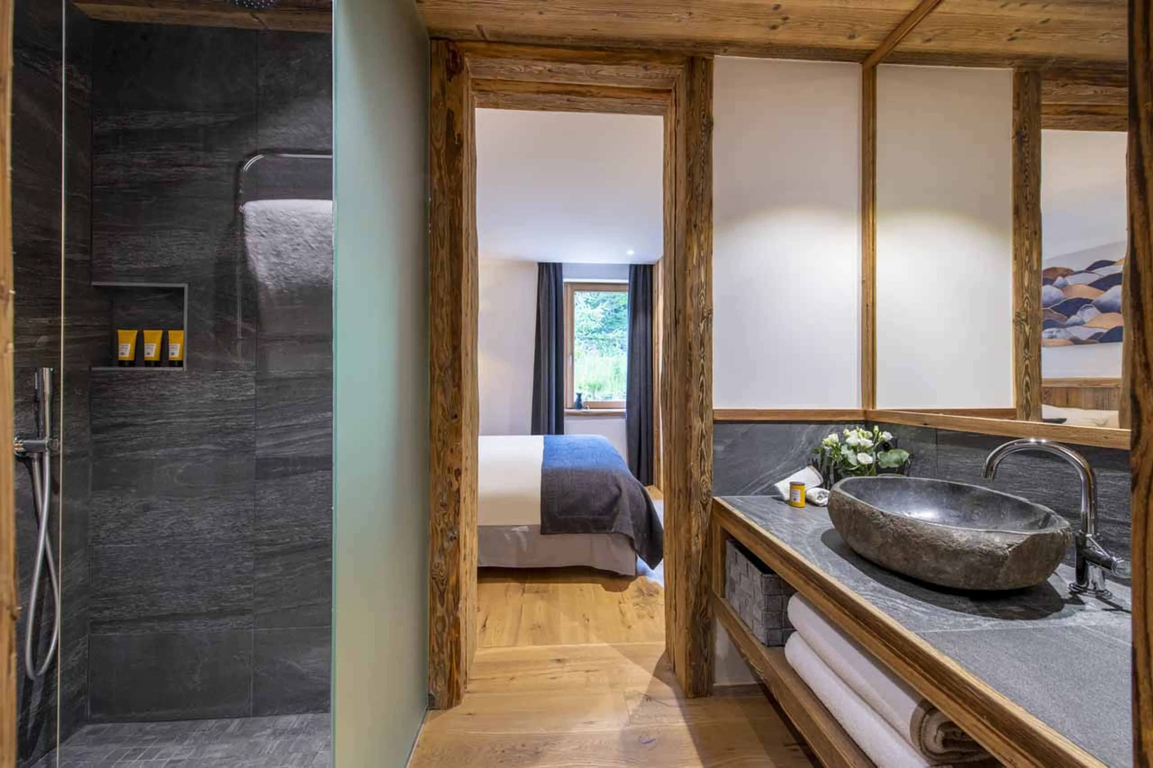 Bathroom three at Chalet Akaroa in Val d'Isere