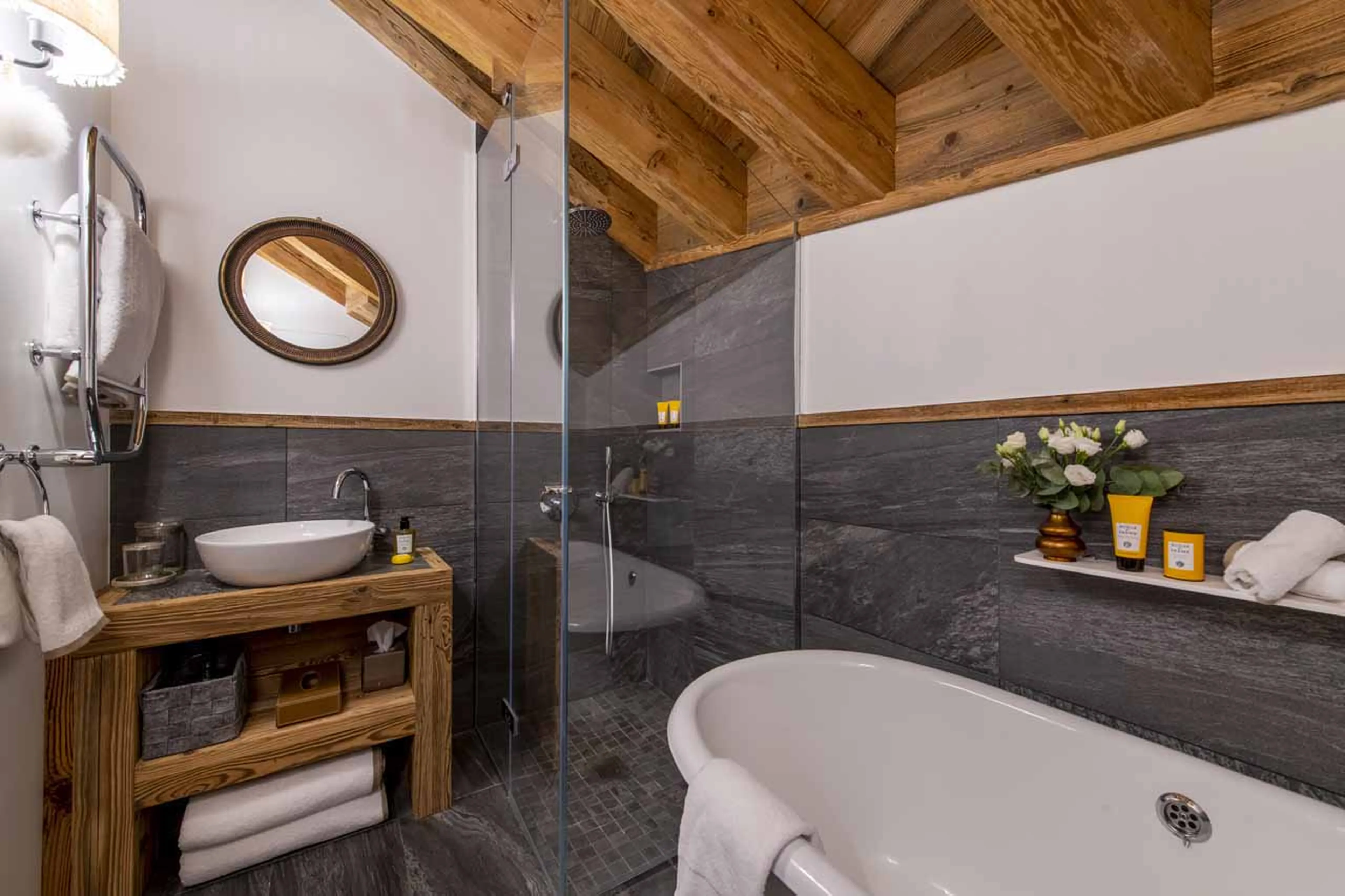 Bathroom four at Chalet Akaroa in Val d'Isere