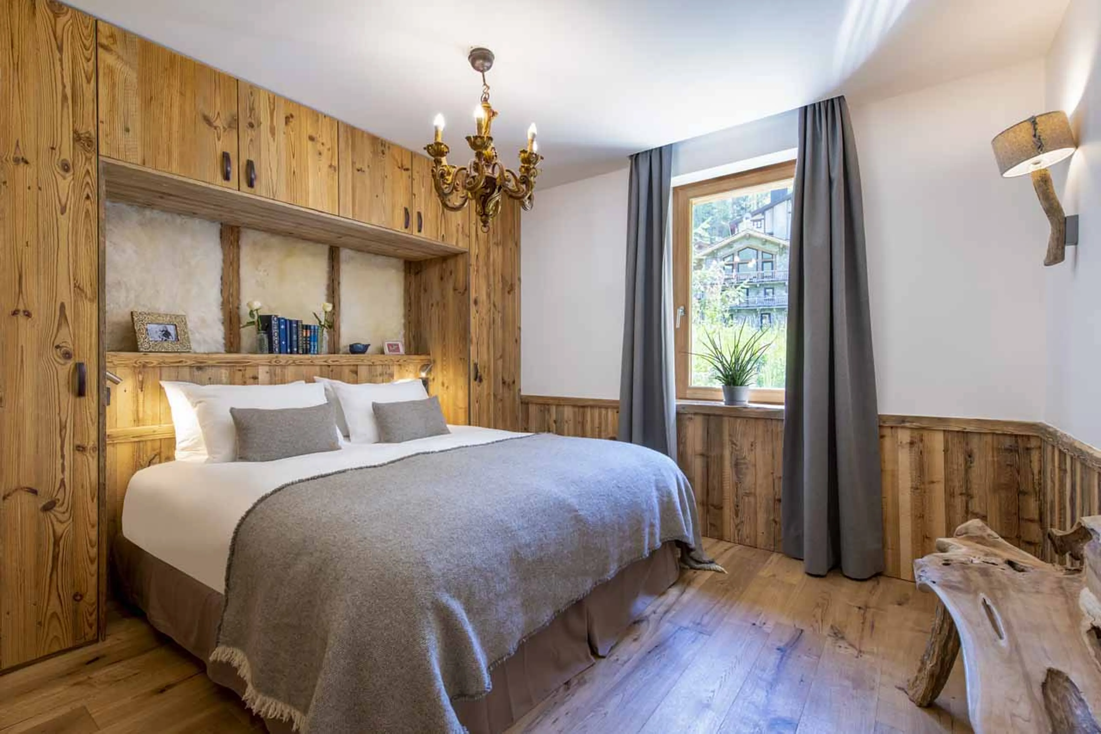 Bedroom five at Chalet Akaroa in Val d'Isere