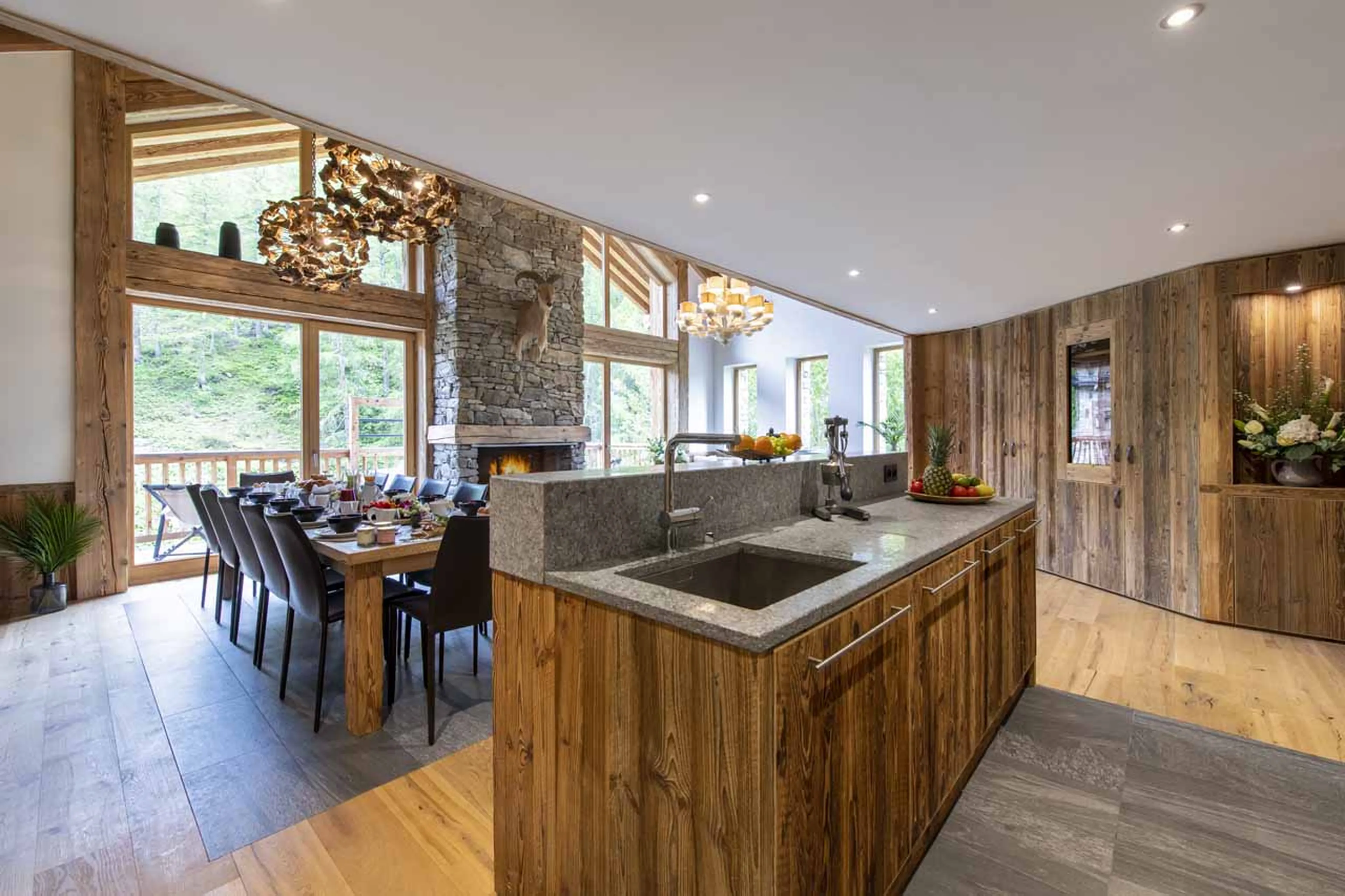 Kitchen and dining area at Chalet Akaroa in Val d'Isere