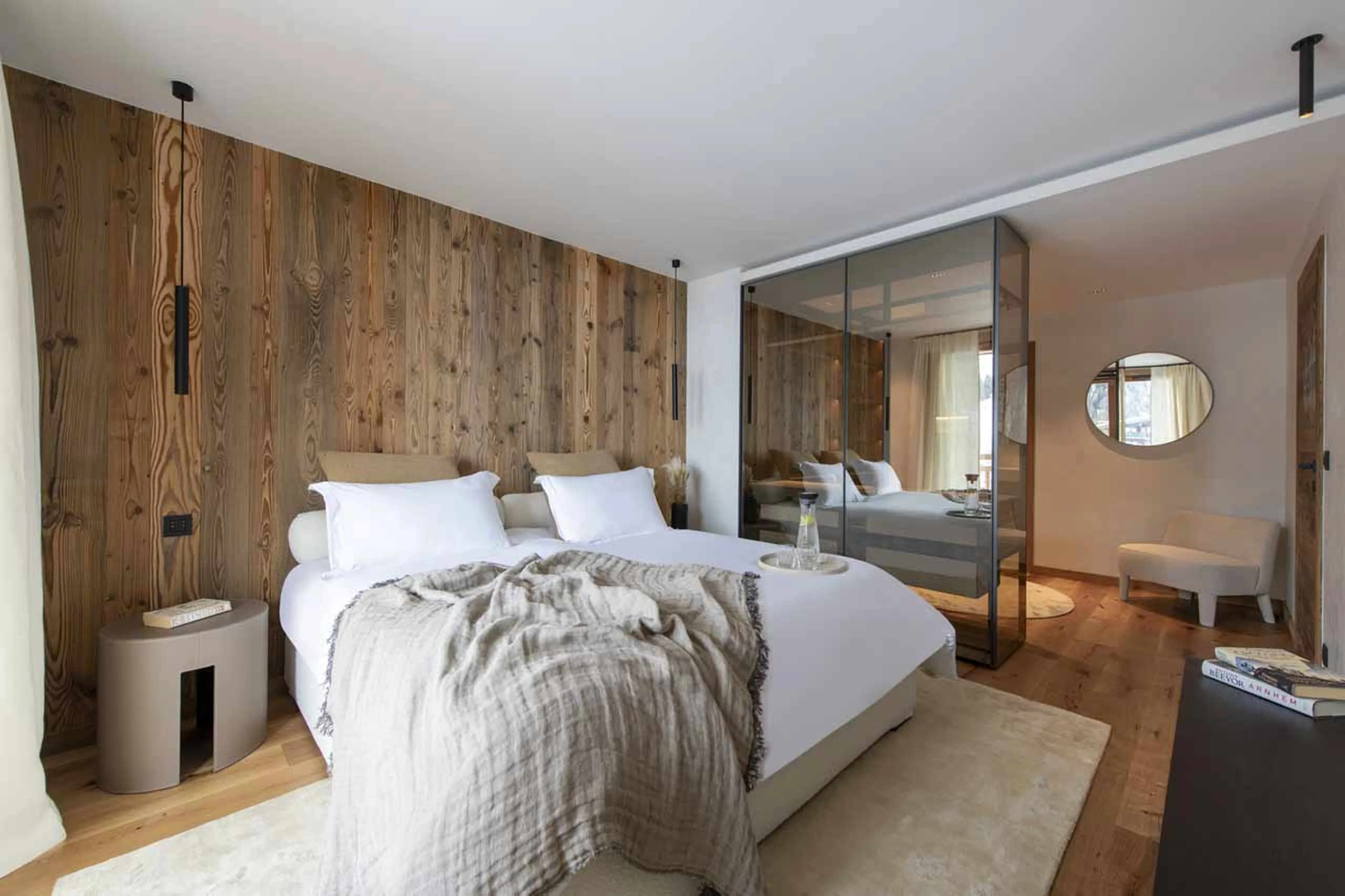 Bedroom 1 dressing at Chalet Alena in Les Gets