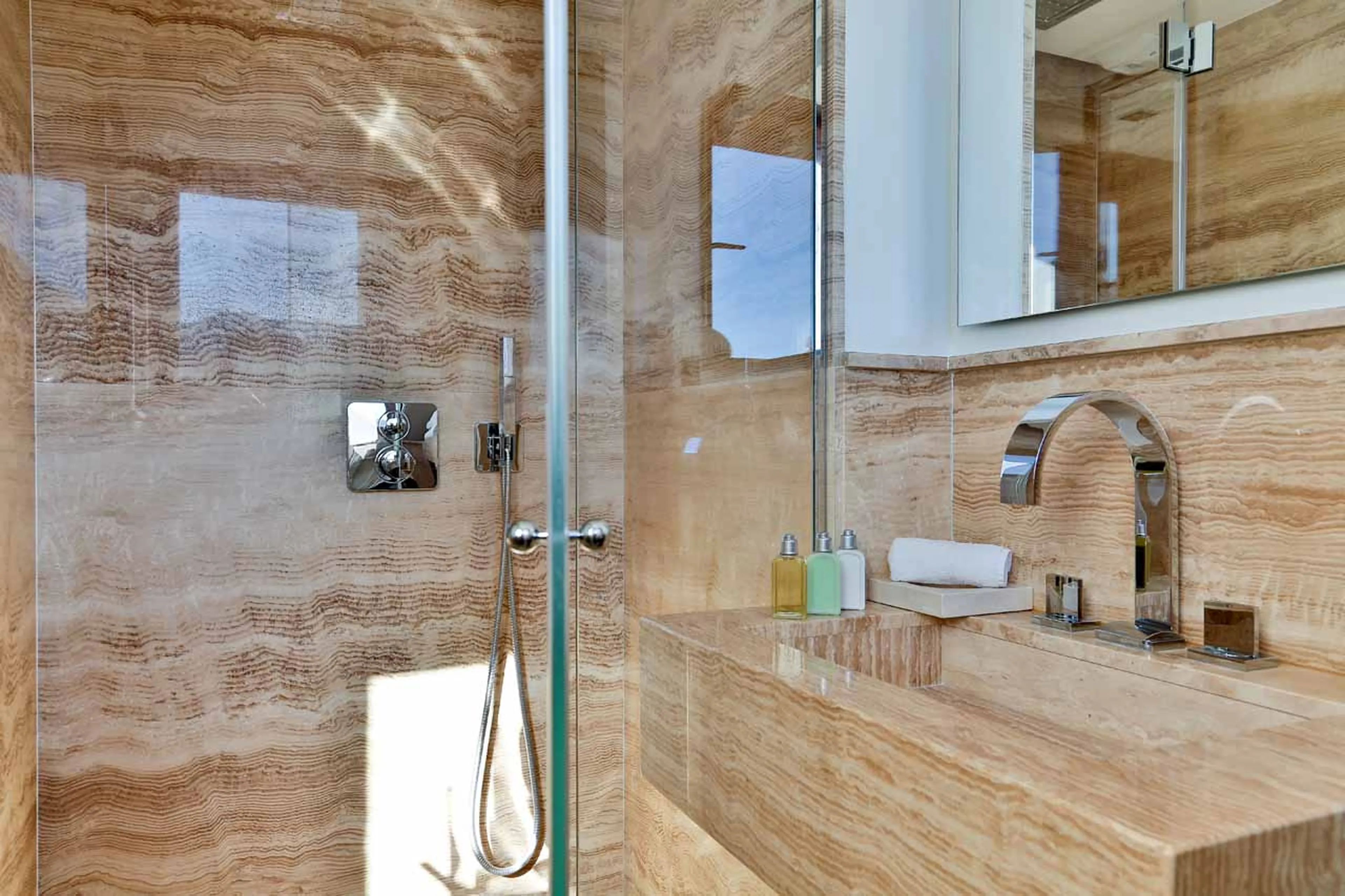 Bedroom 5 en-suite at Chalet Alexandra in Megeve