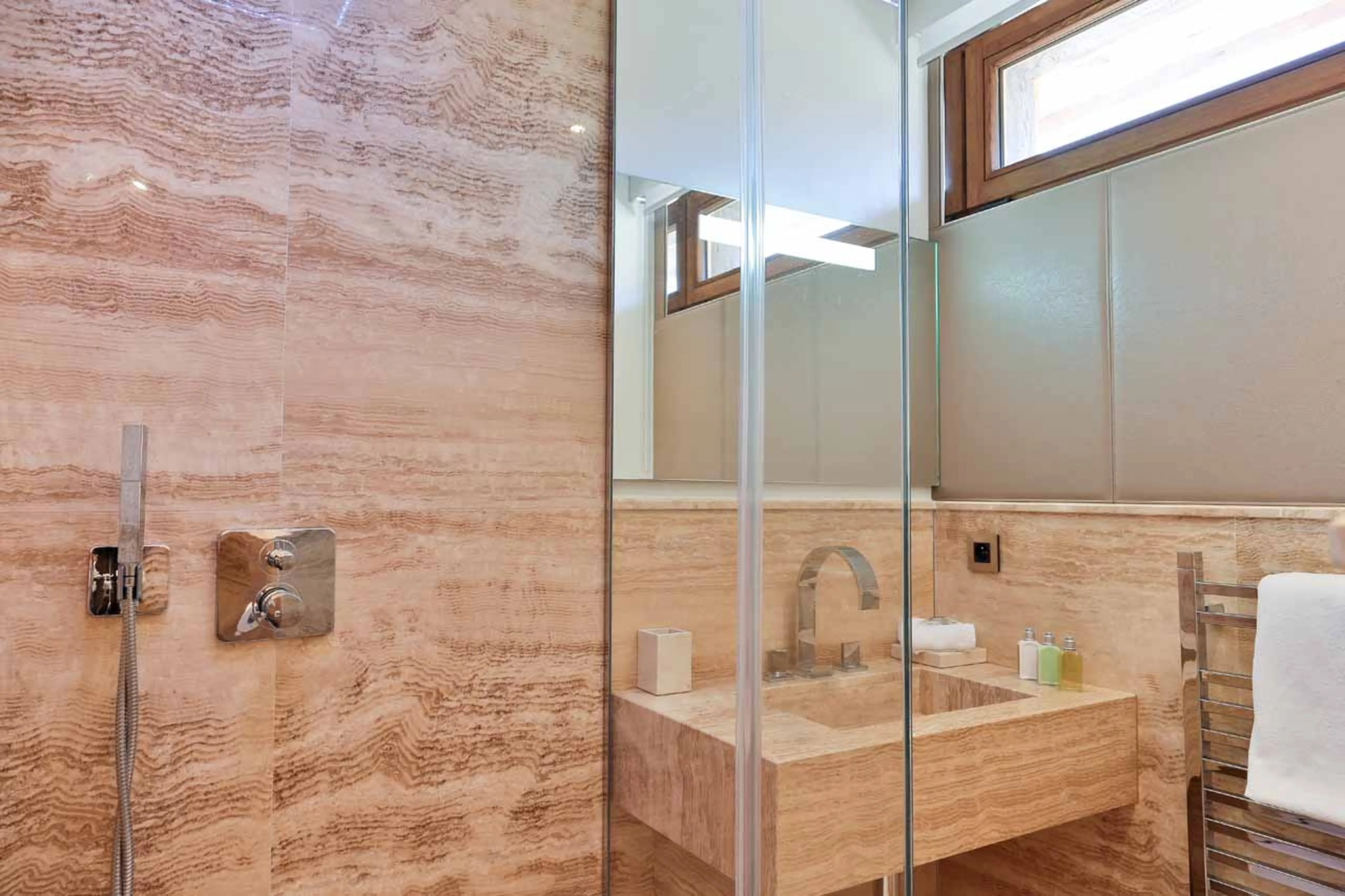 Bedroom 6 en-suite at Chalet Alexandra in Megeve