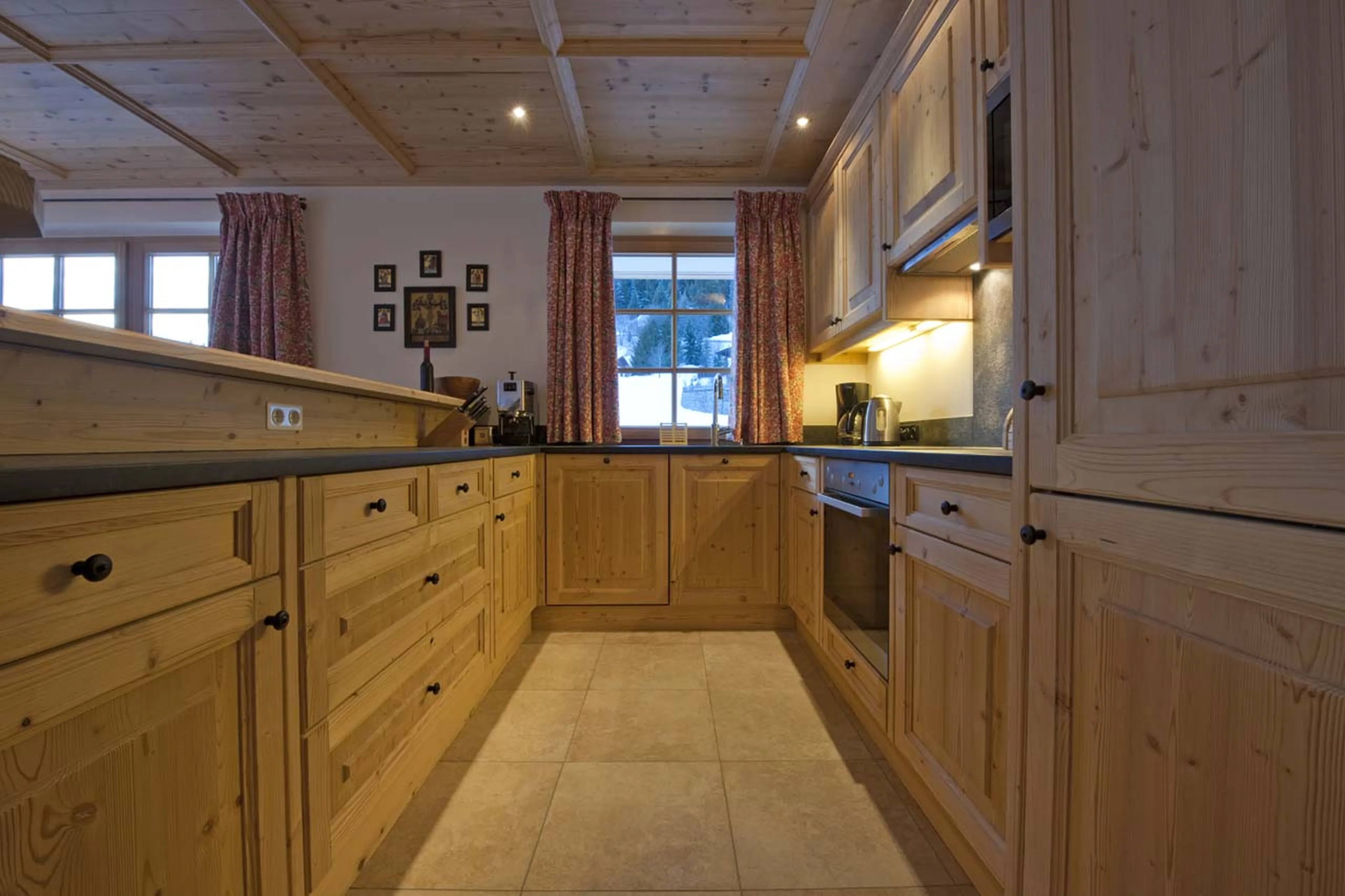 Well-equipped kitchen at Apartment Alexandra in St Anton