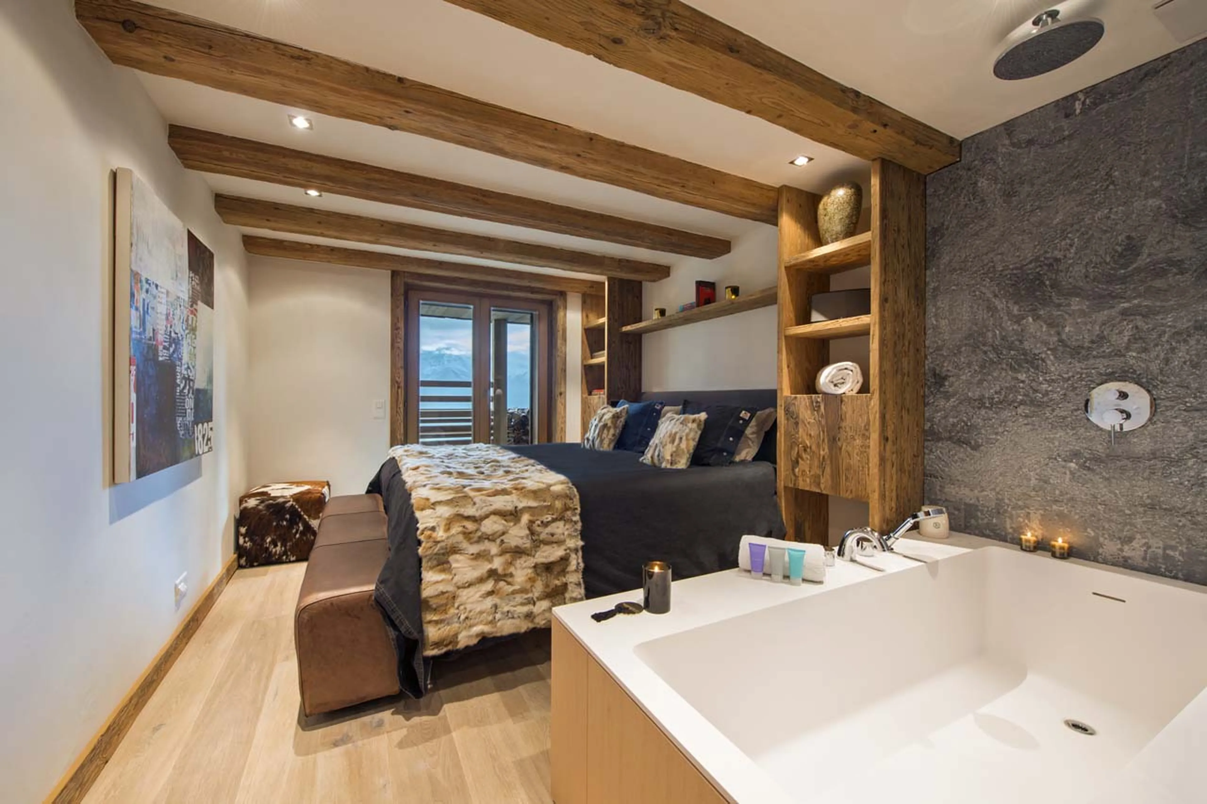 Bathtub in master bedroom of Chalet Alpine Roc in Verbier