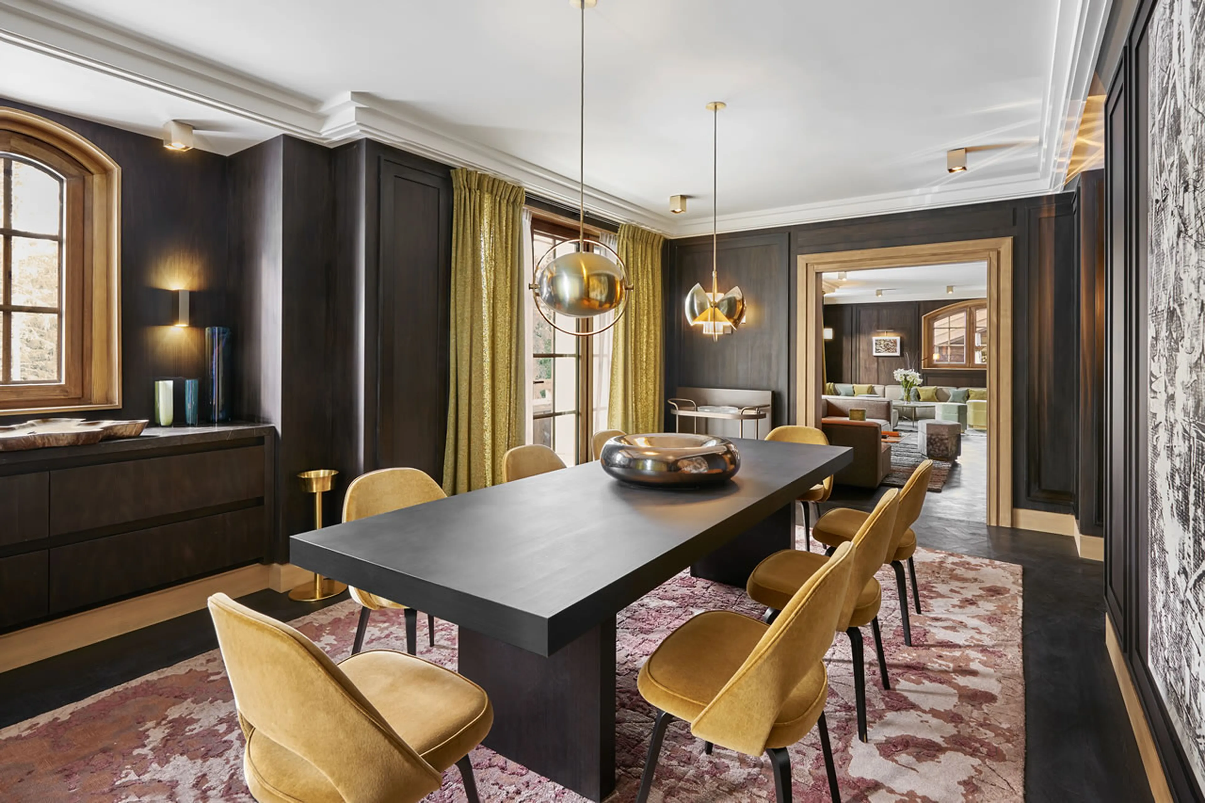 Sophisticated dining area in Chalet Amarante in Courchevel 1850