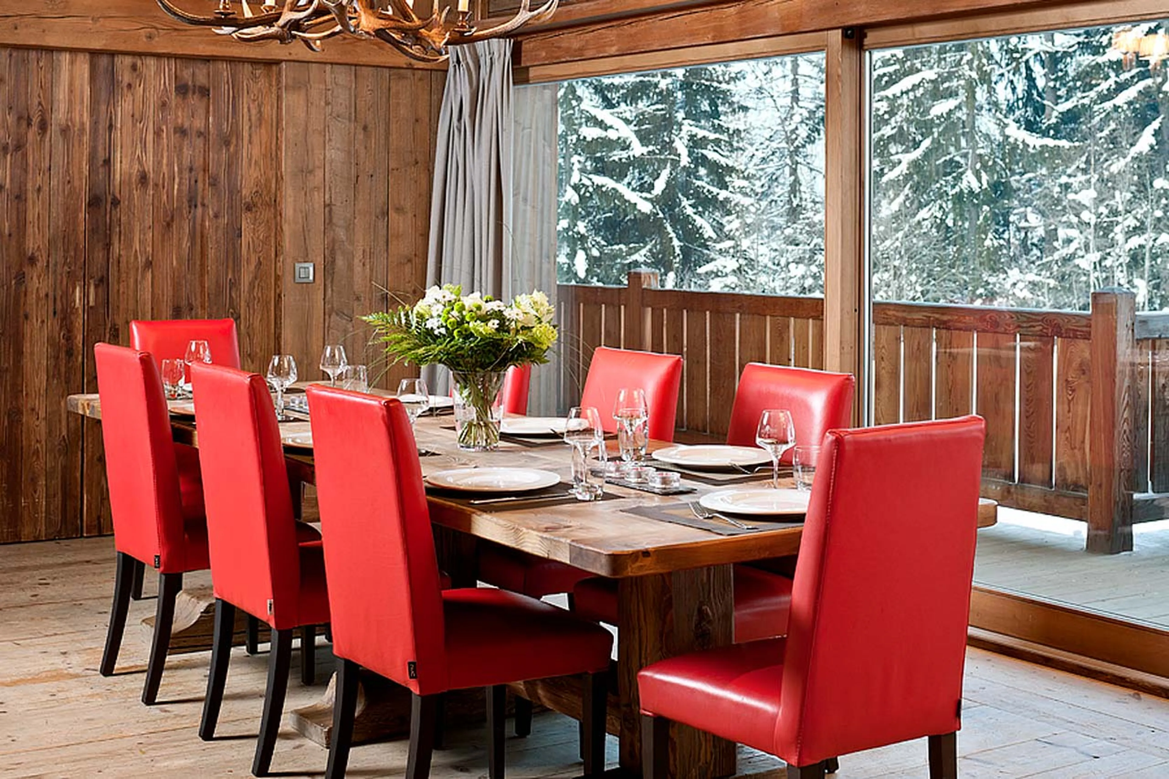 Dining area with view of Chalet Amazon Creek in Chamonix