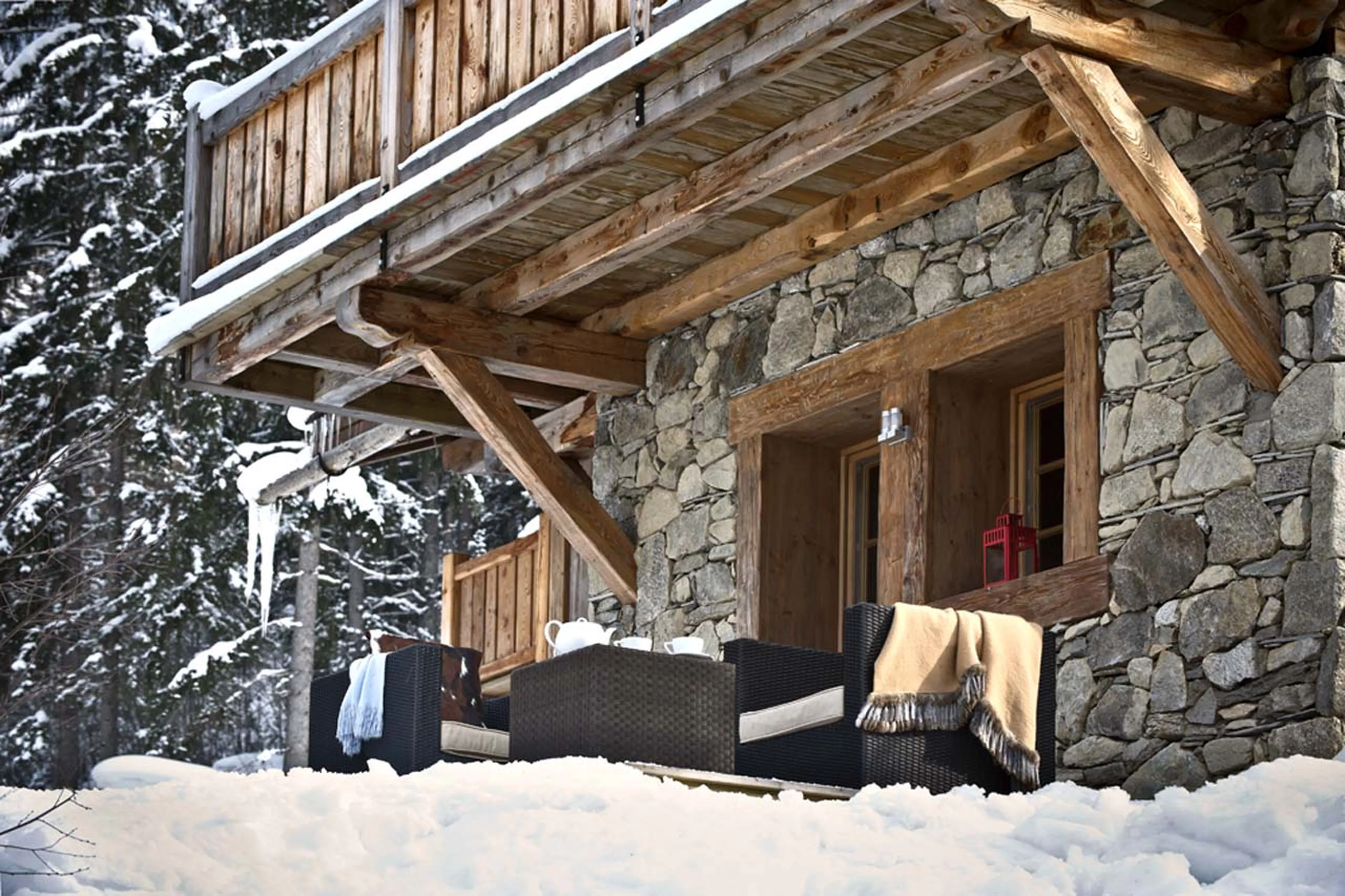 Furnished terrace of Chalet Amazon Creek in Chamonix