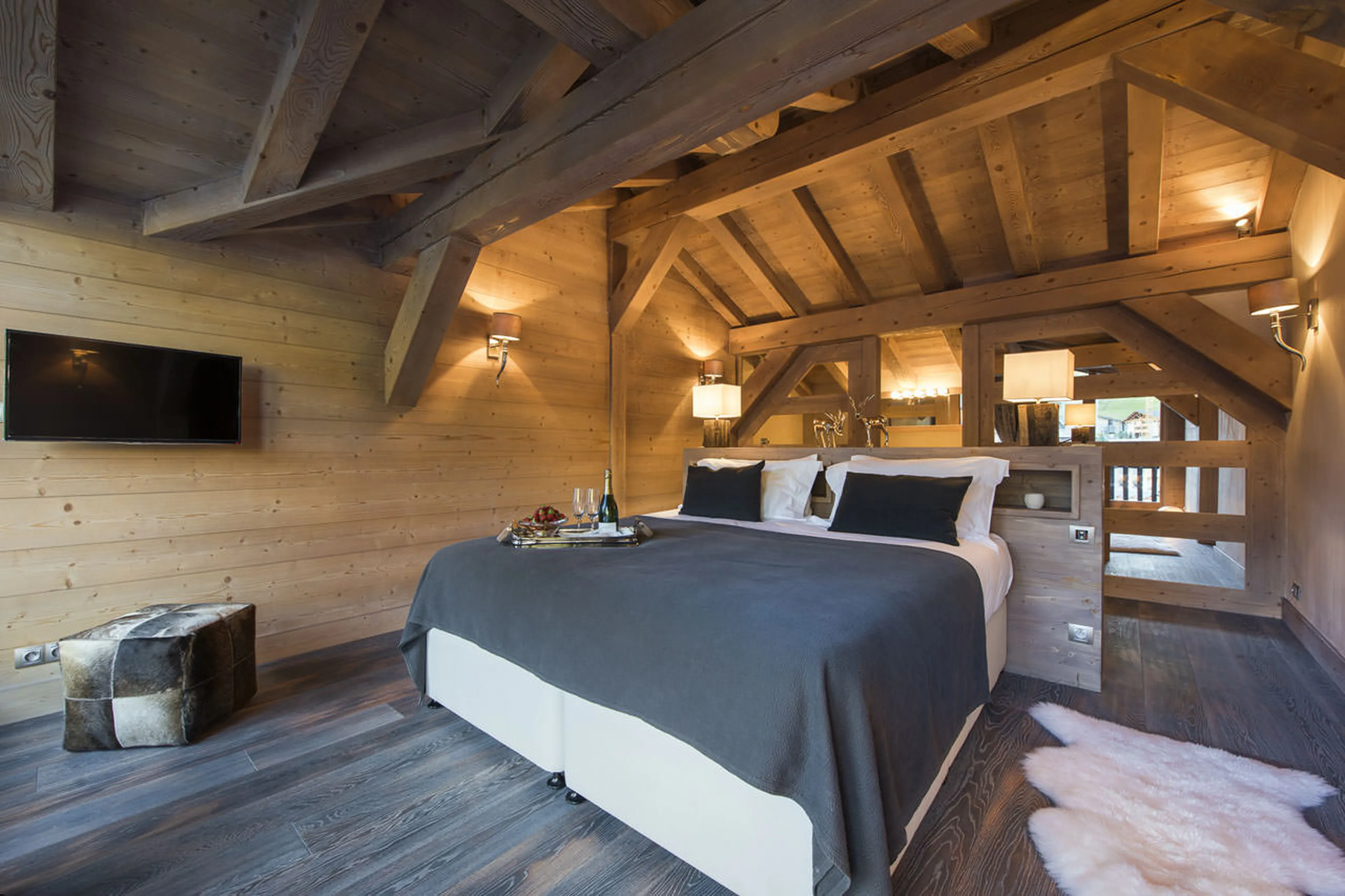 TV in master suite at Chalet Ambre in Tignes Le lac