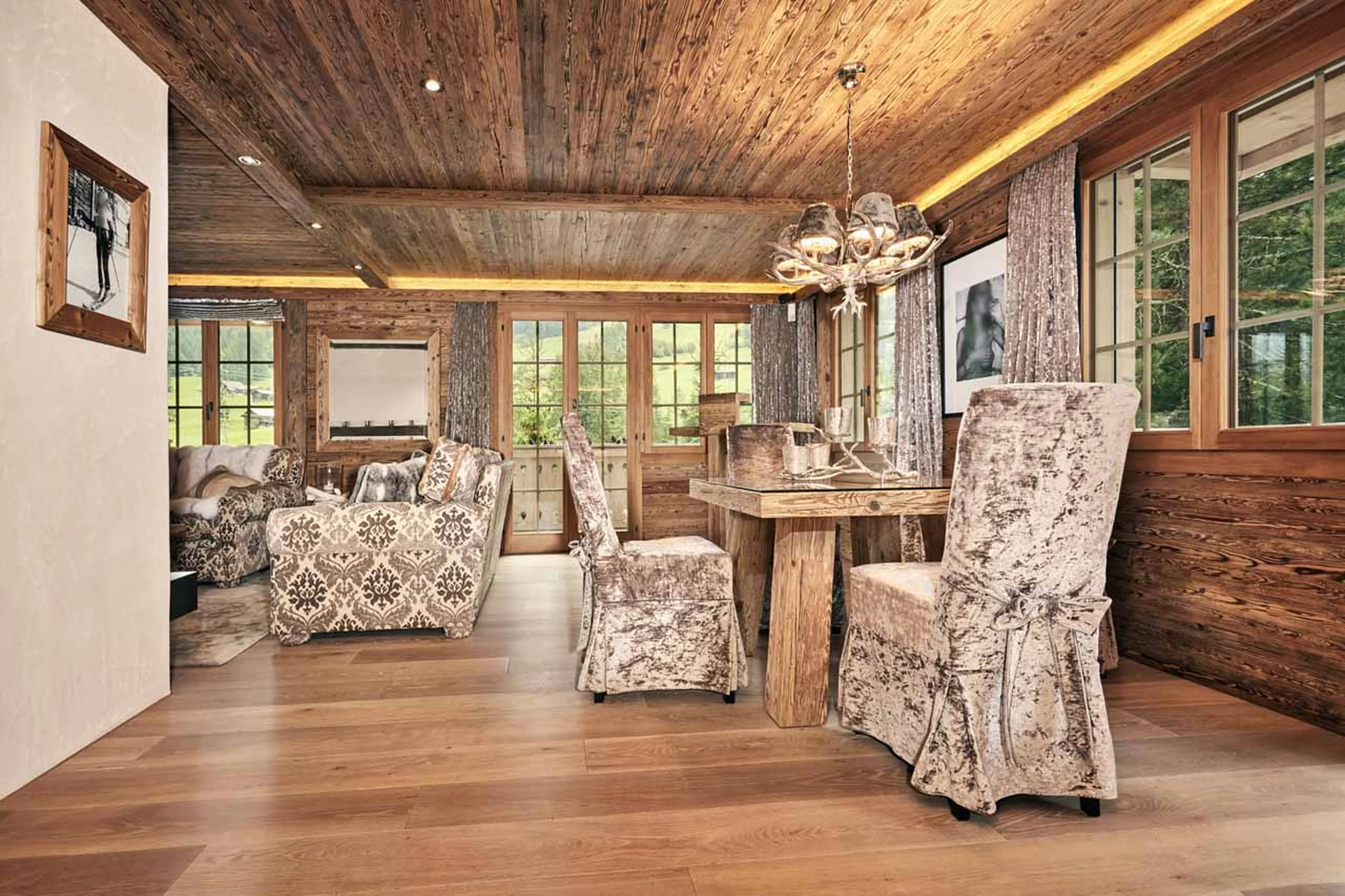 Living area at Chalet Amorica in Gstaad