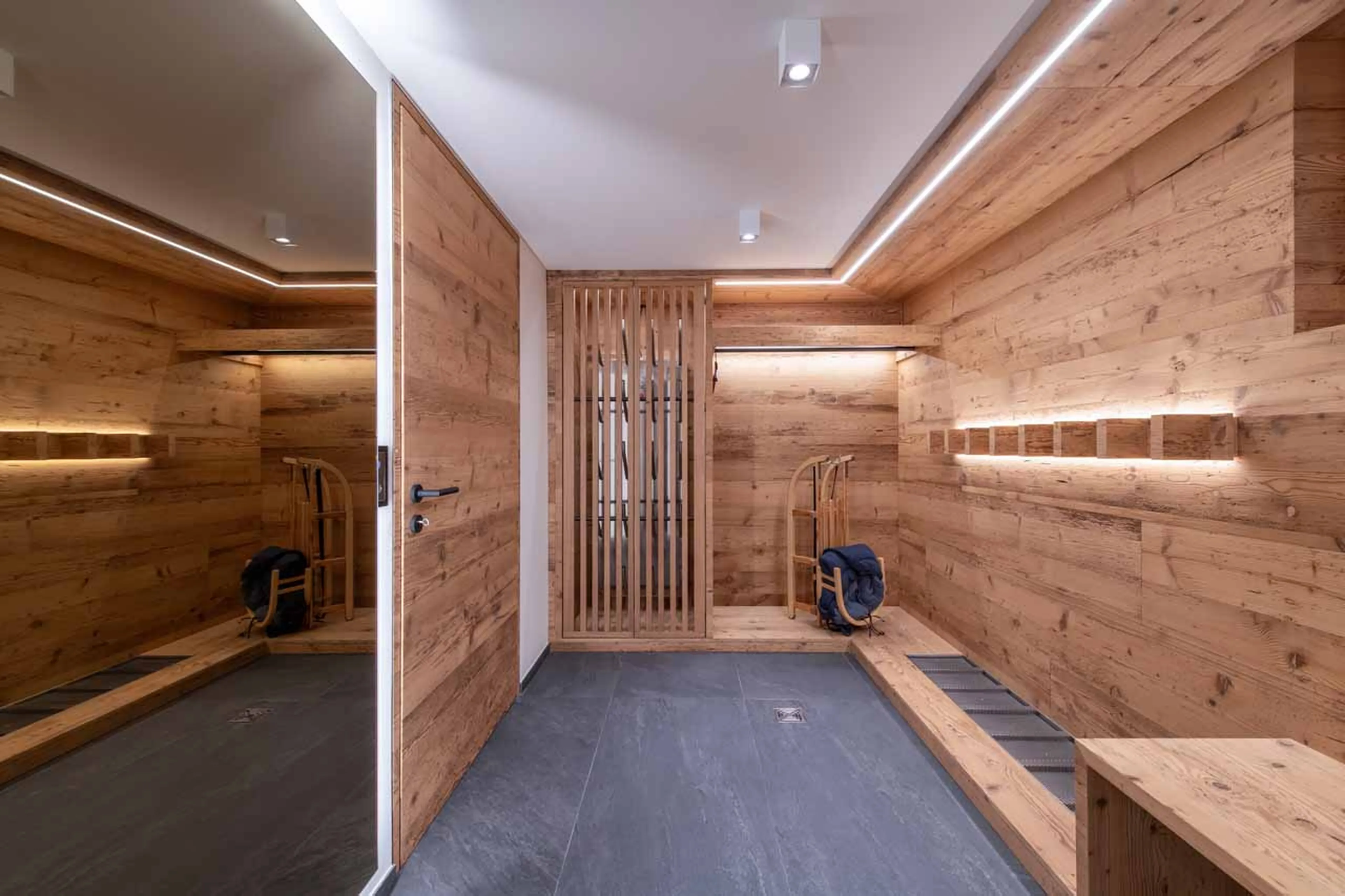 Ski room at Chalet Andra in Grindelwald