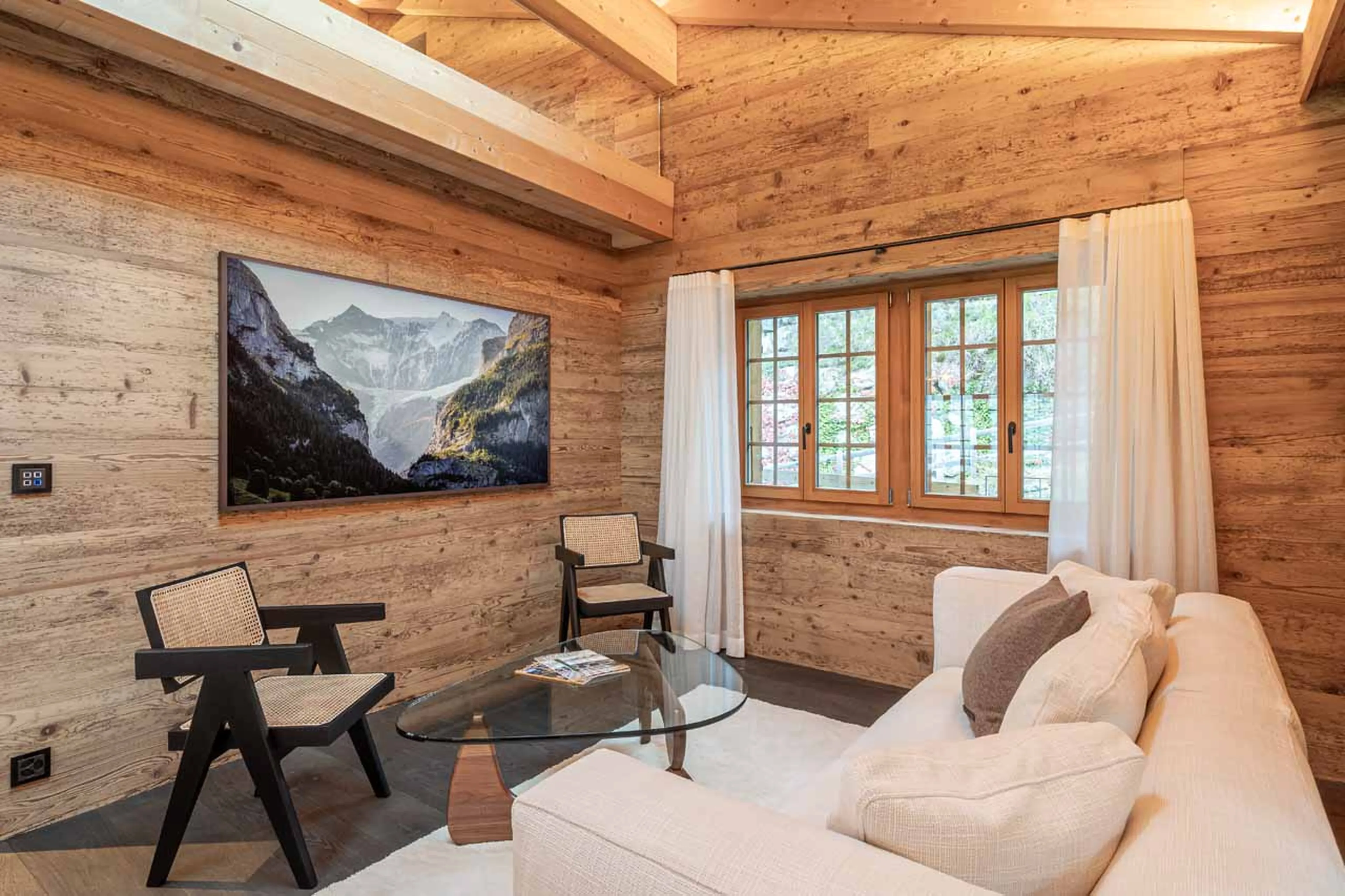 TV corner at Chalet Andra in Grindelwald