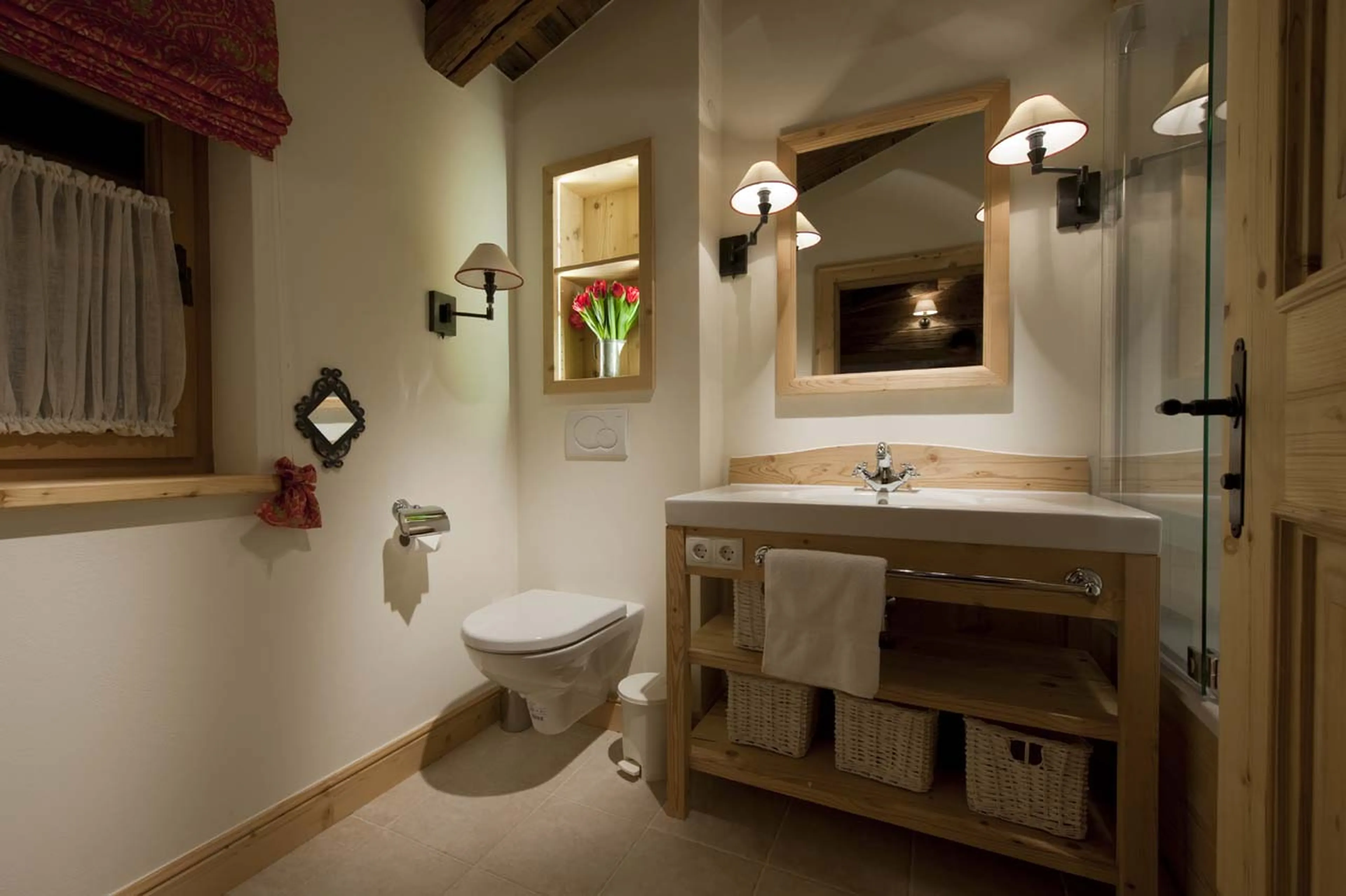 Bathroom five at Apartment Antoinette in St Anton