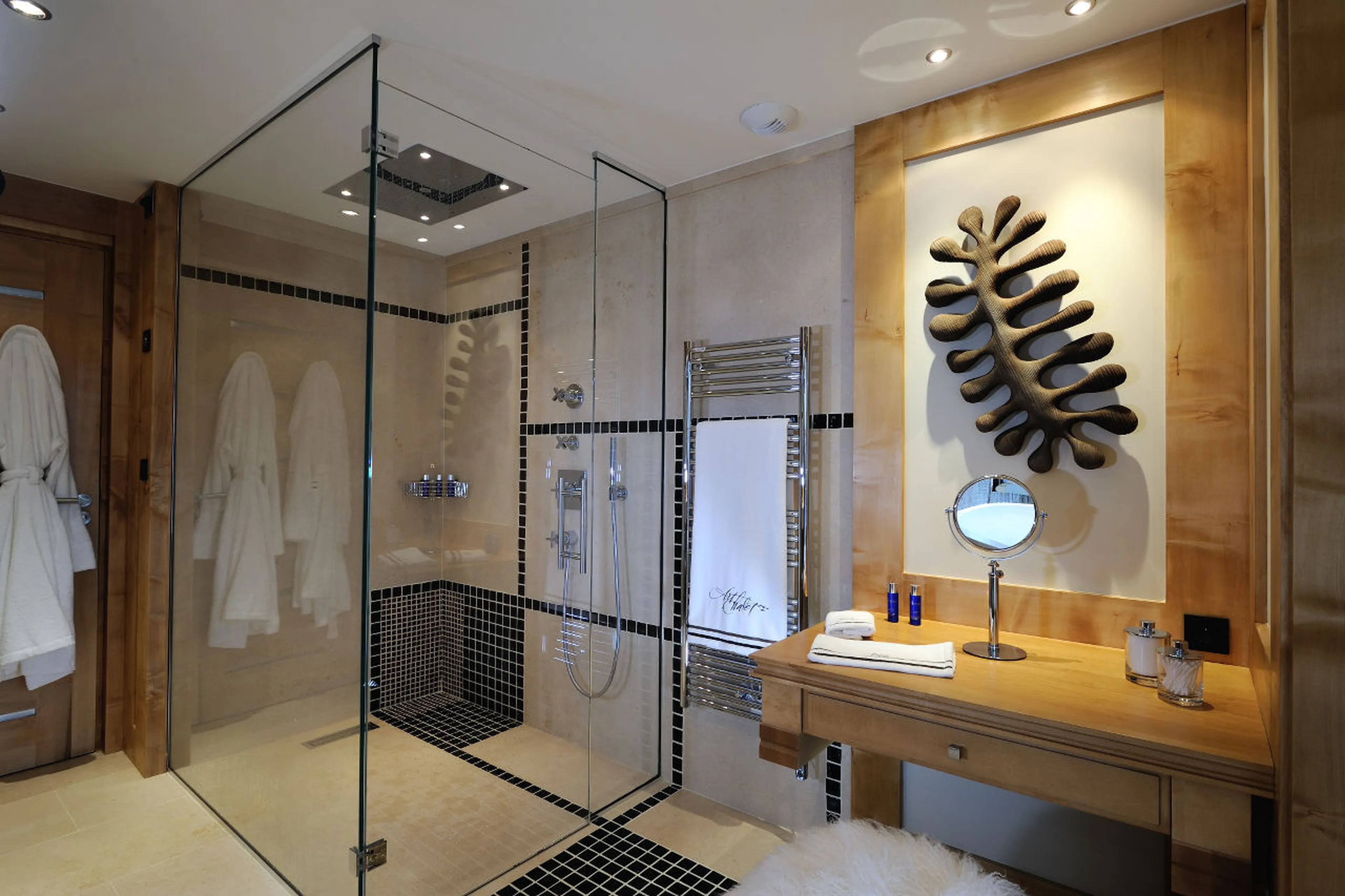 Rain shower and trendy décor in Chalet Art in Courchevel 1850