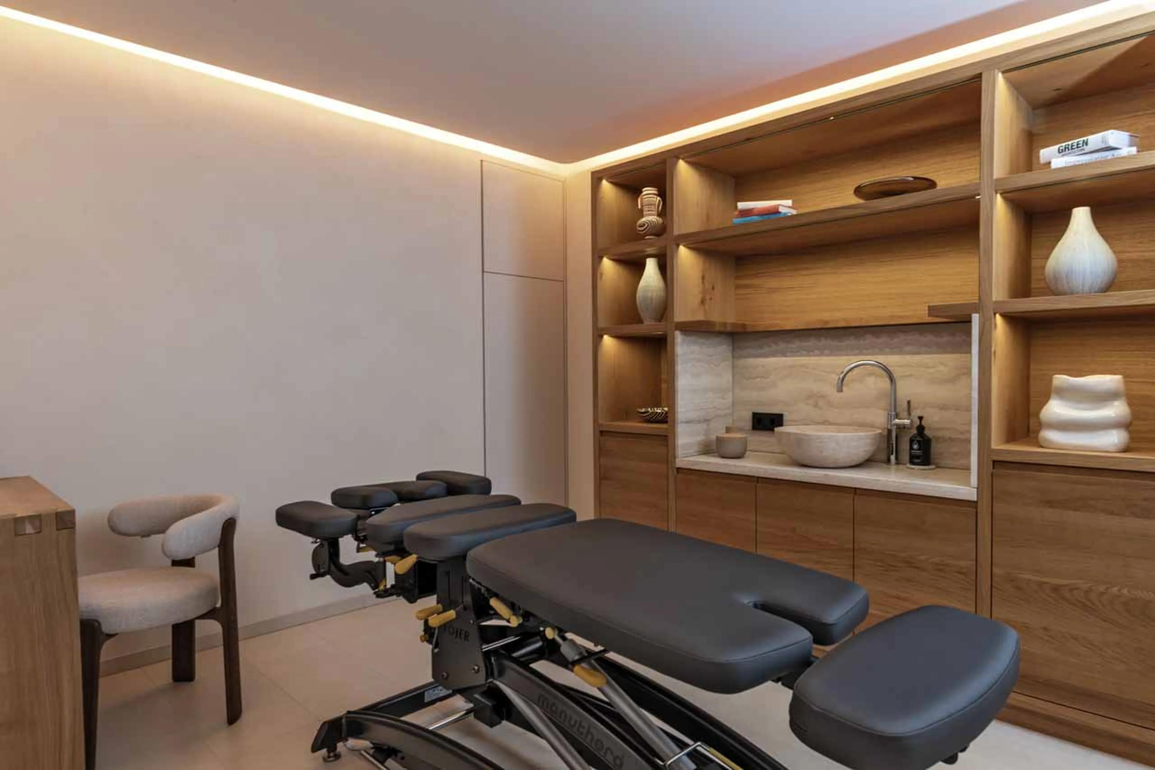 Clinical room at Chalet Arula 1 in Lech