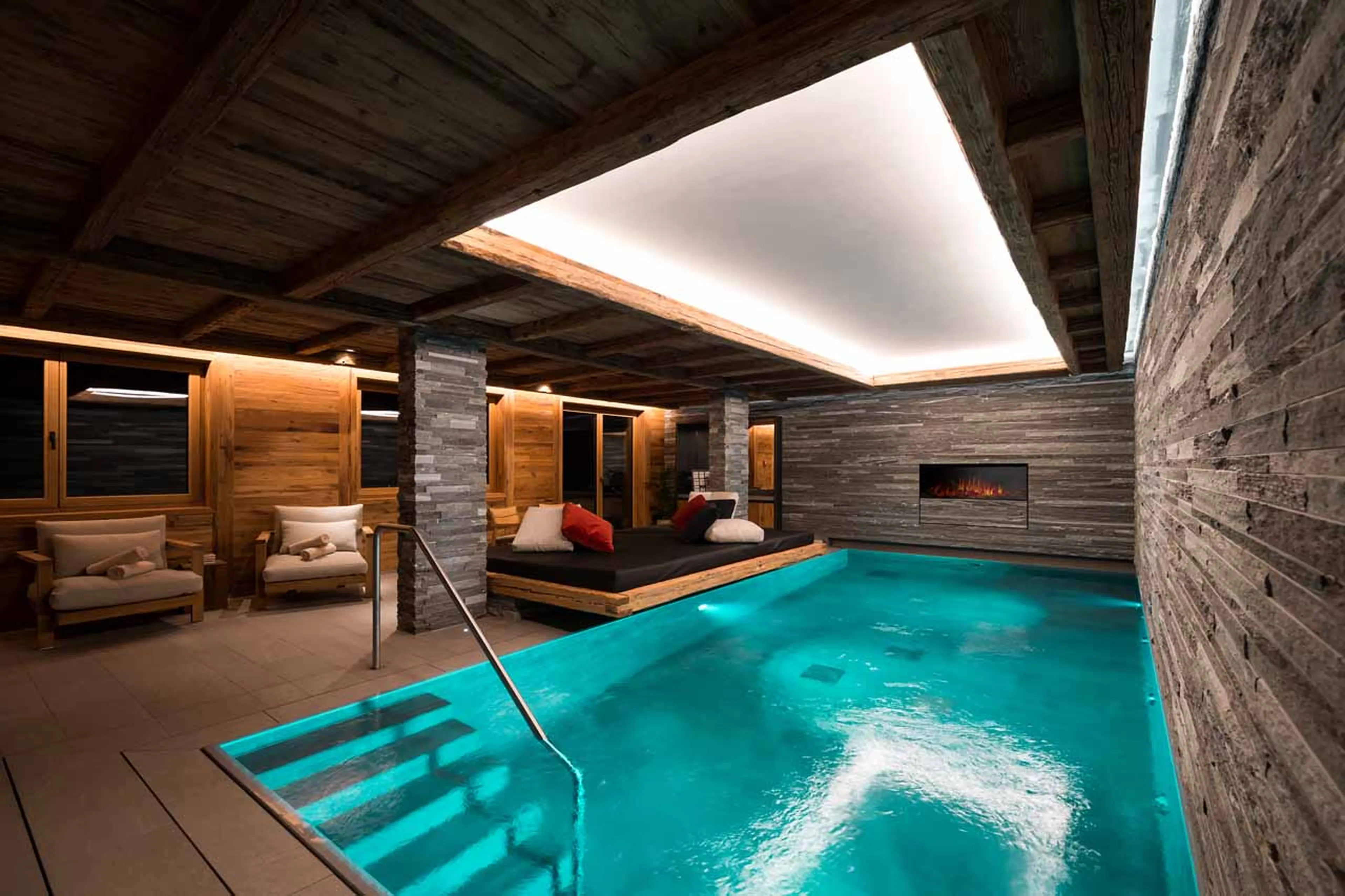 Indoor pool at Chalet Arula 2 in Lech