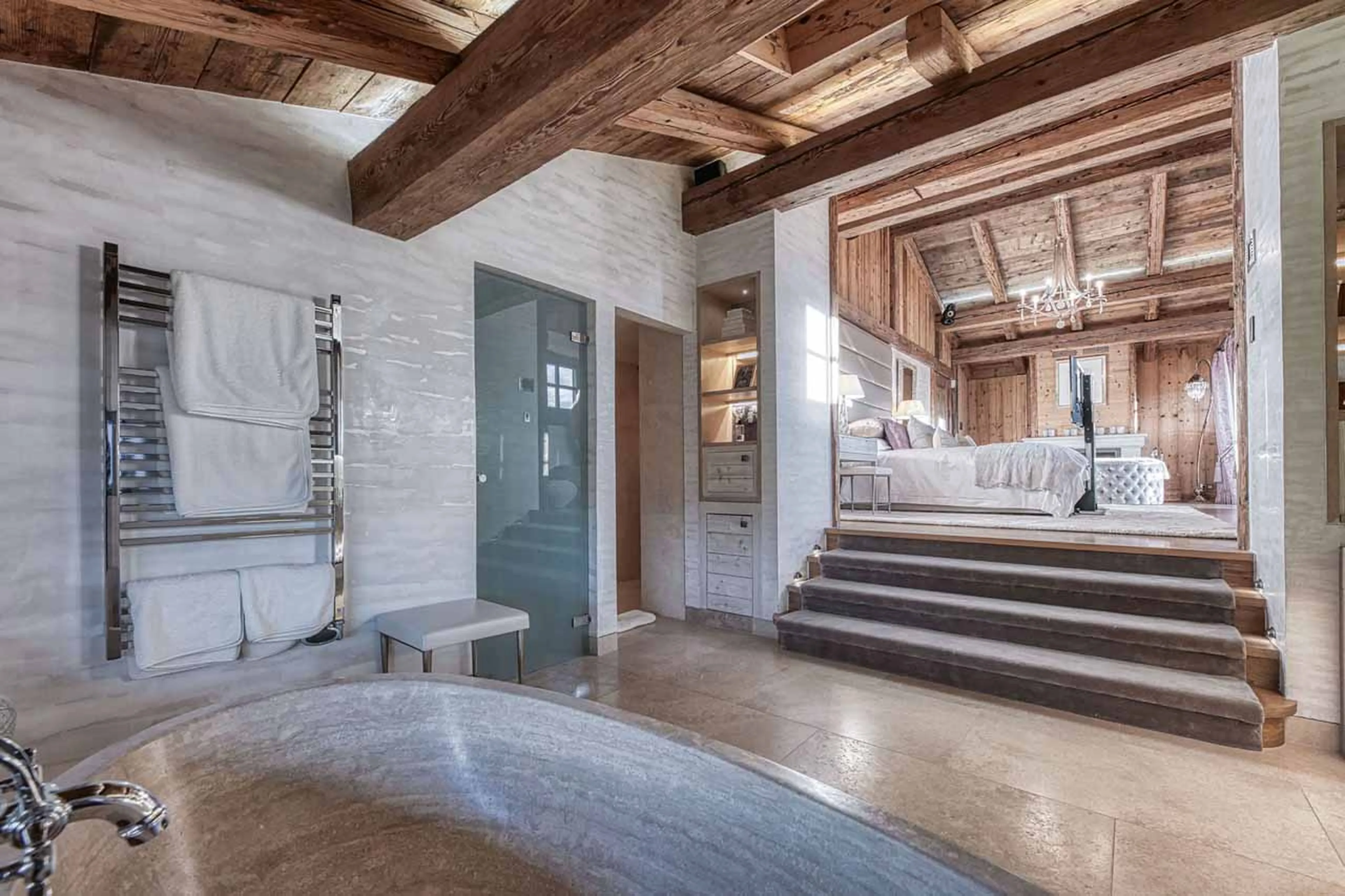 Bedroom 1 open en-suite at Chalet Aspen in Megeve