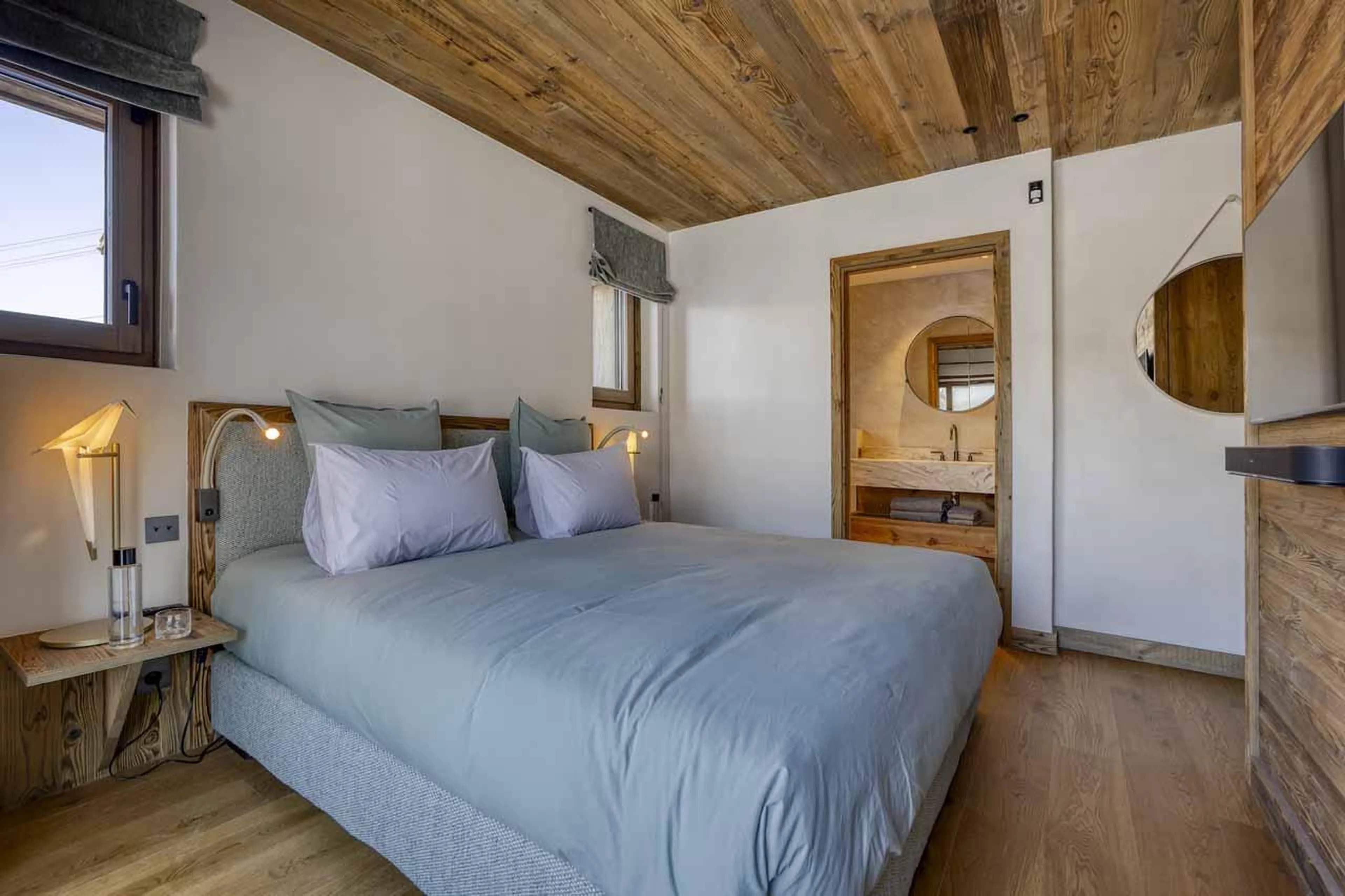 Double bedroom in Chalet Aspen, Megeve