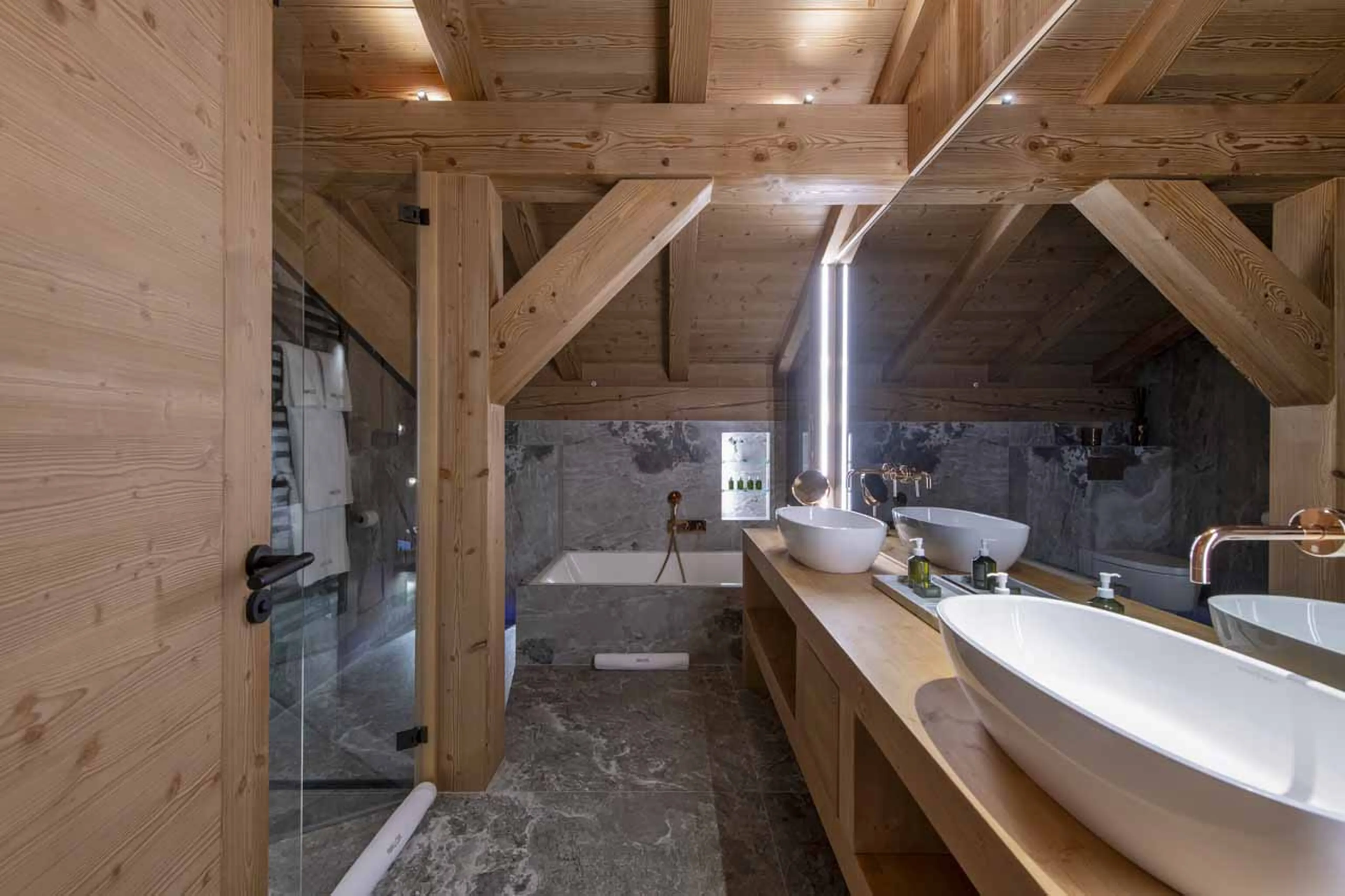 Bedroom 1 ensuite washbasins at Chalet Avalon in Les Gets