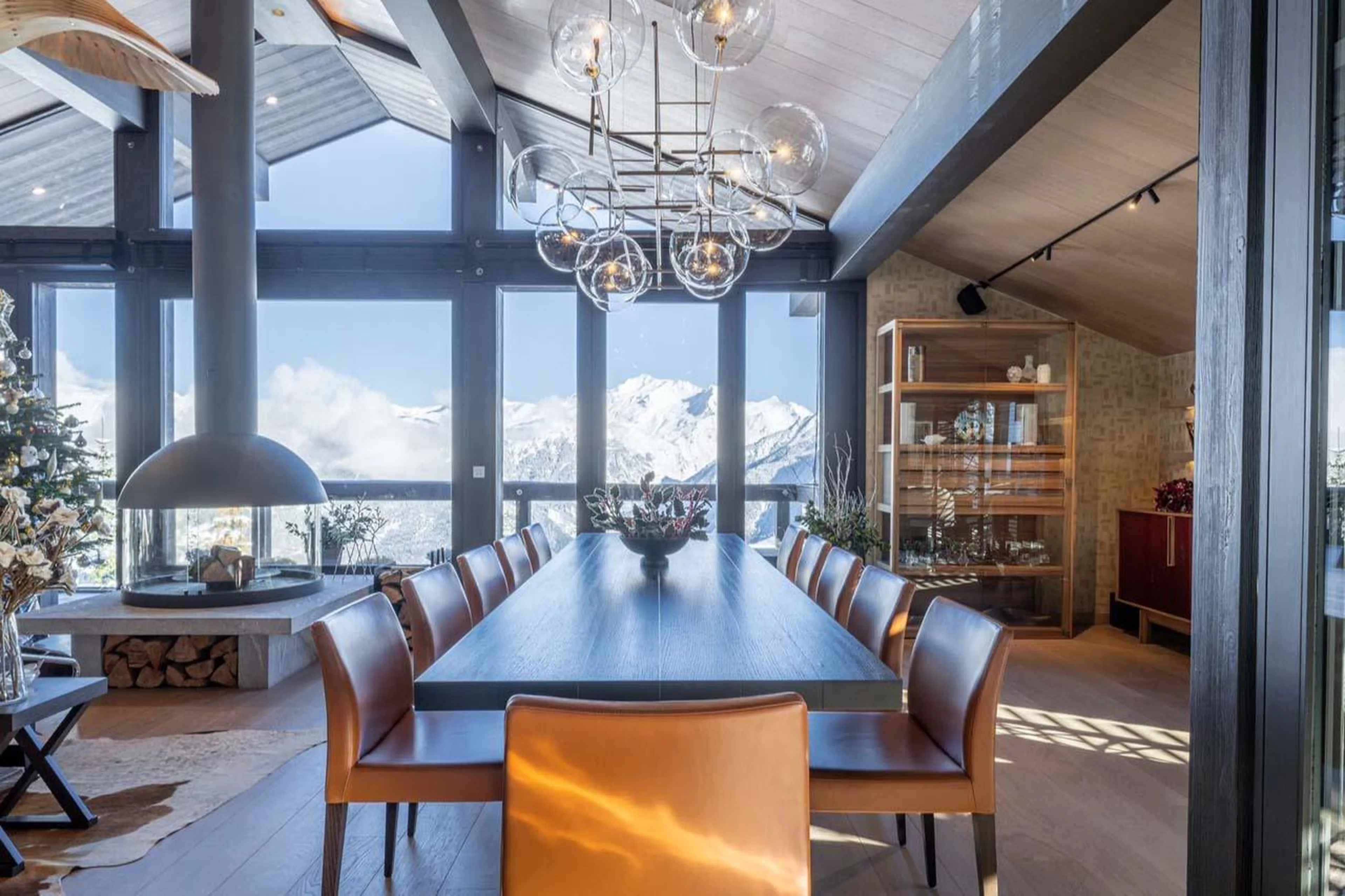 Beautiful dining space at Chalet B in Courchevel 1850