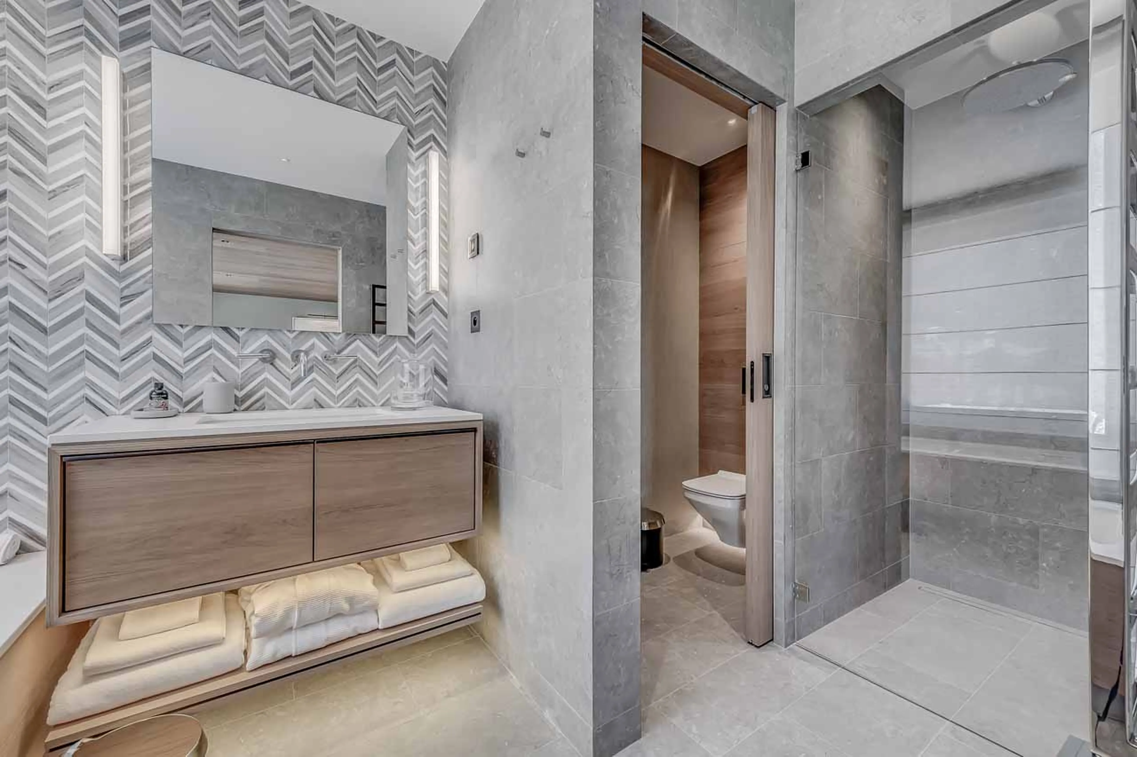 Shower in bathroom five at Chalet Bacchus in Courchevel 1650