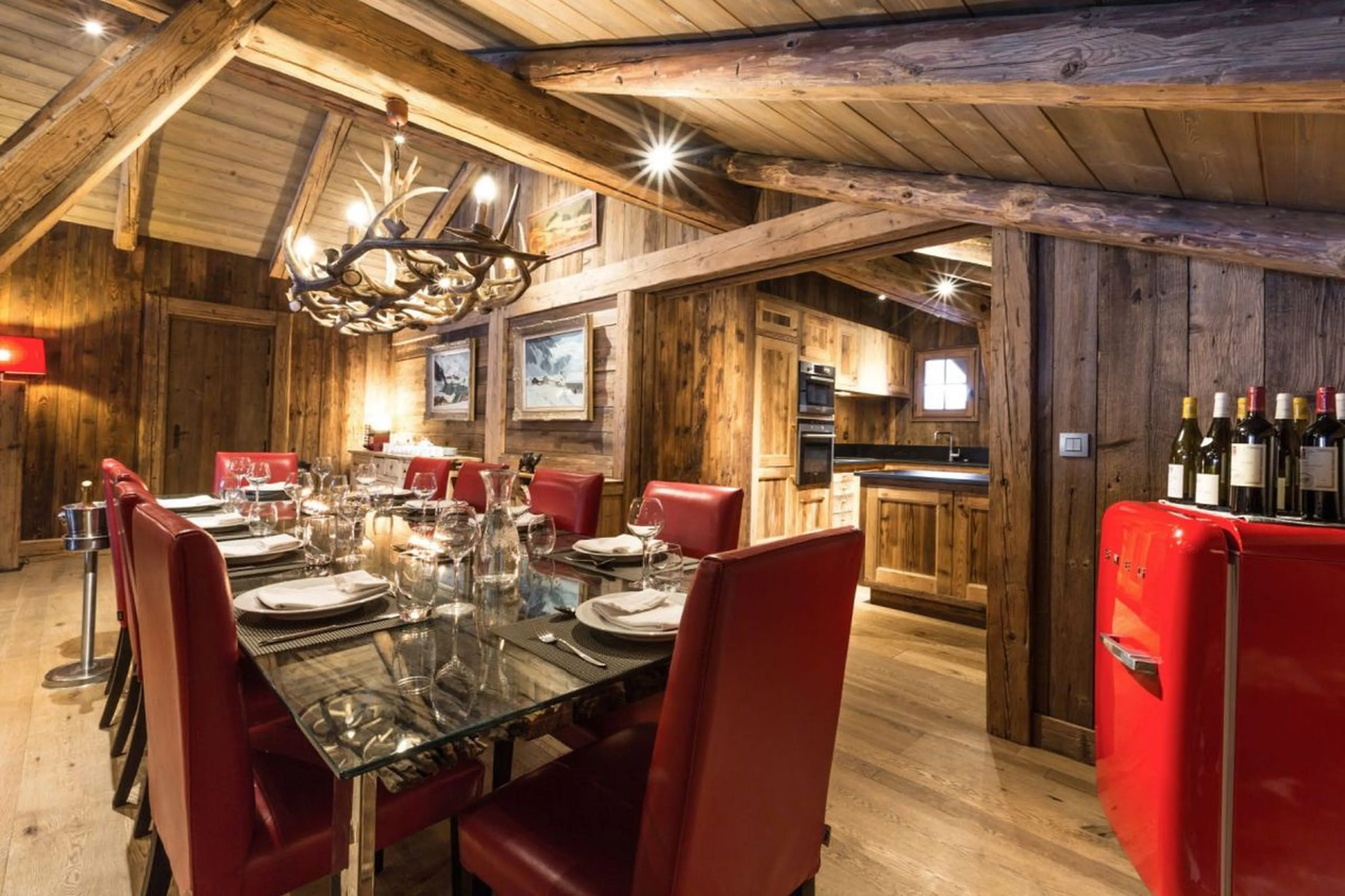 Dining room at Chalet Baloo in Chamonix