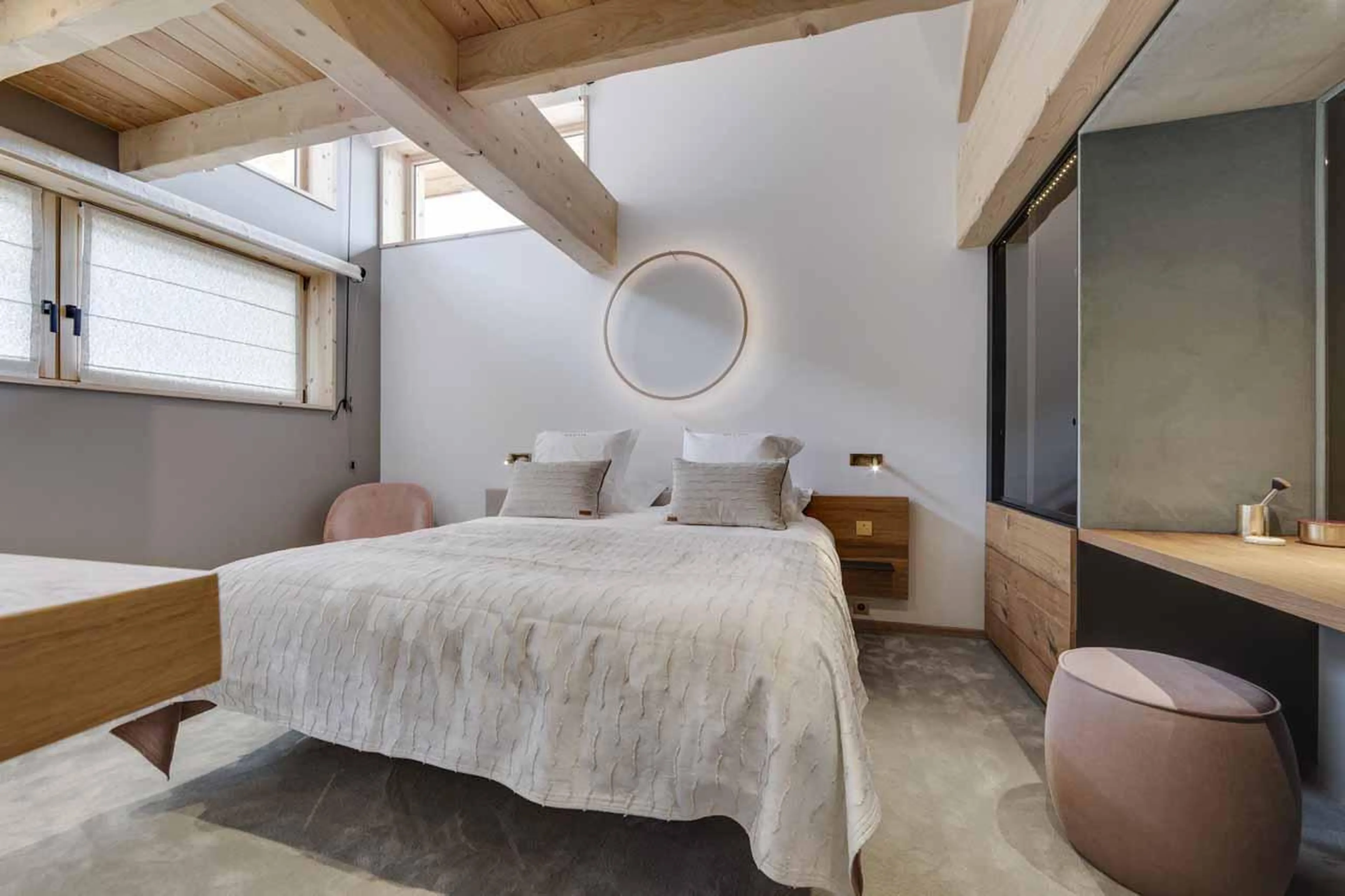 Double bedroom with en-suite shower room in Bela Vya 1, Les Arcs