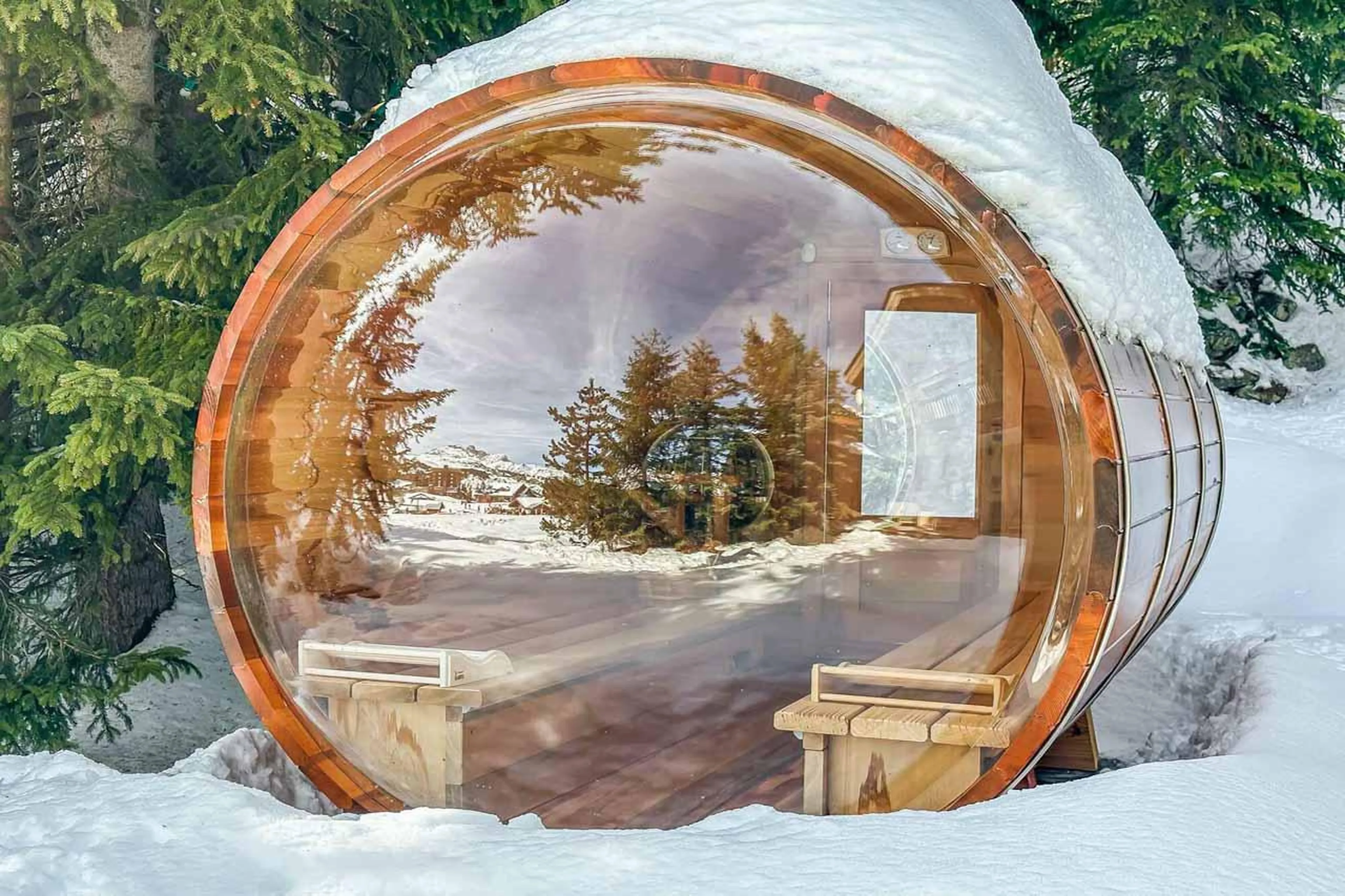 Barrel sauna at Chalet Bellarossa in Courchevel 1850