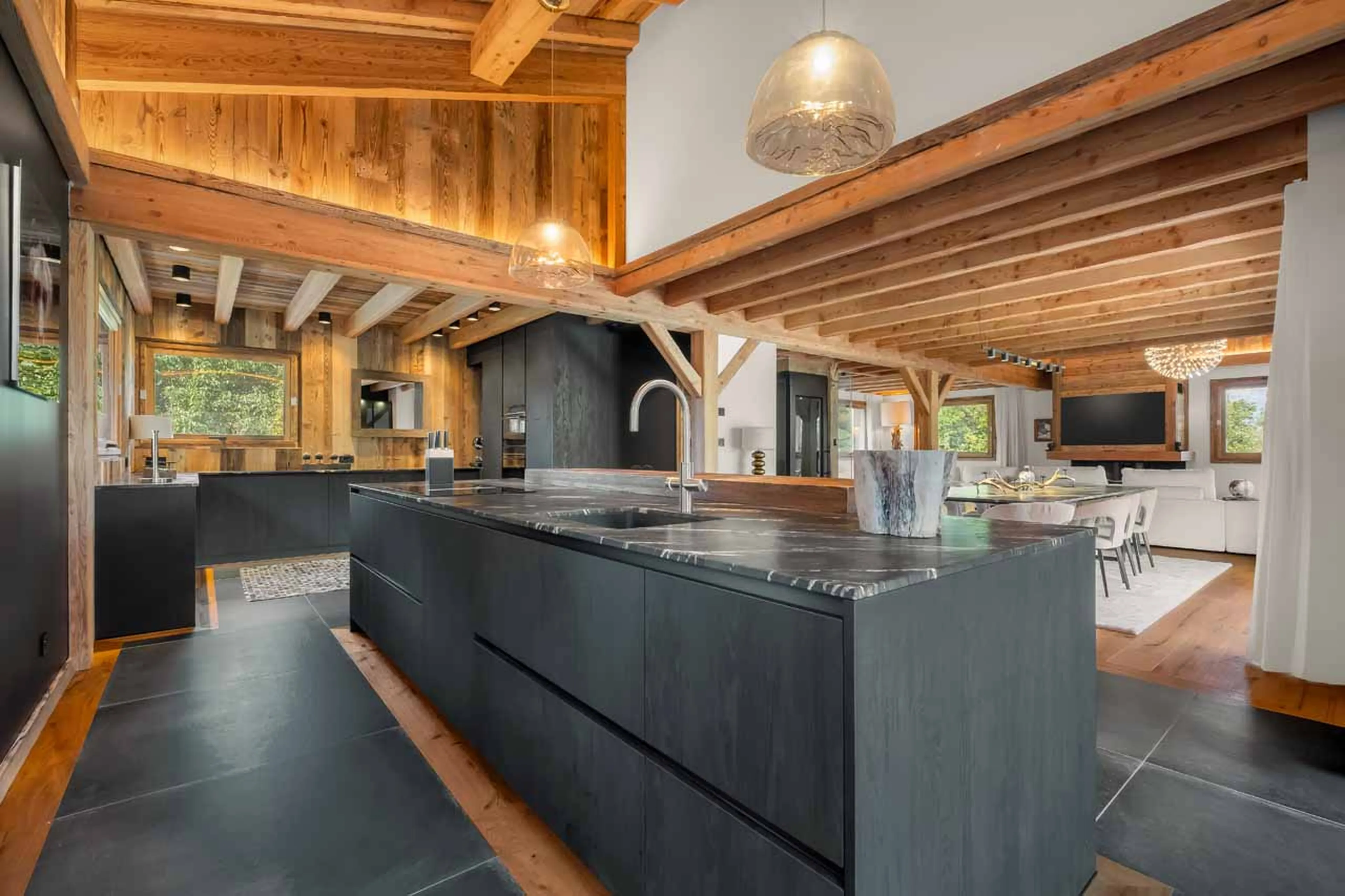 Kitchen island at Chalet Bellezza in Megeve