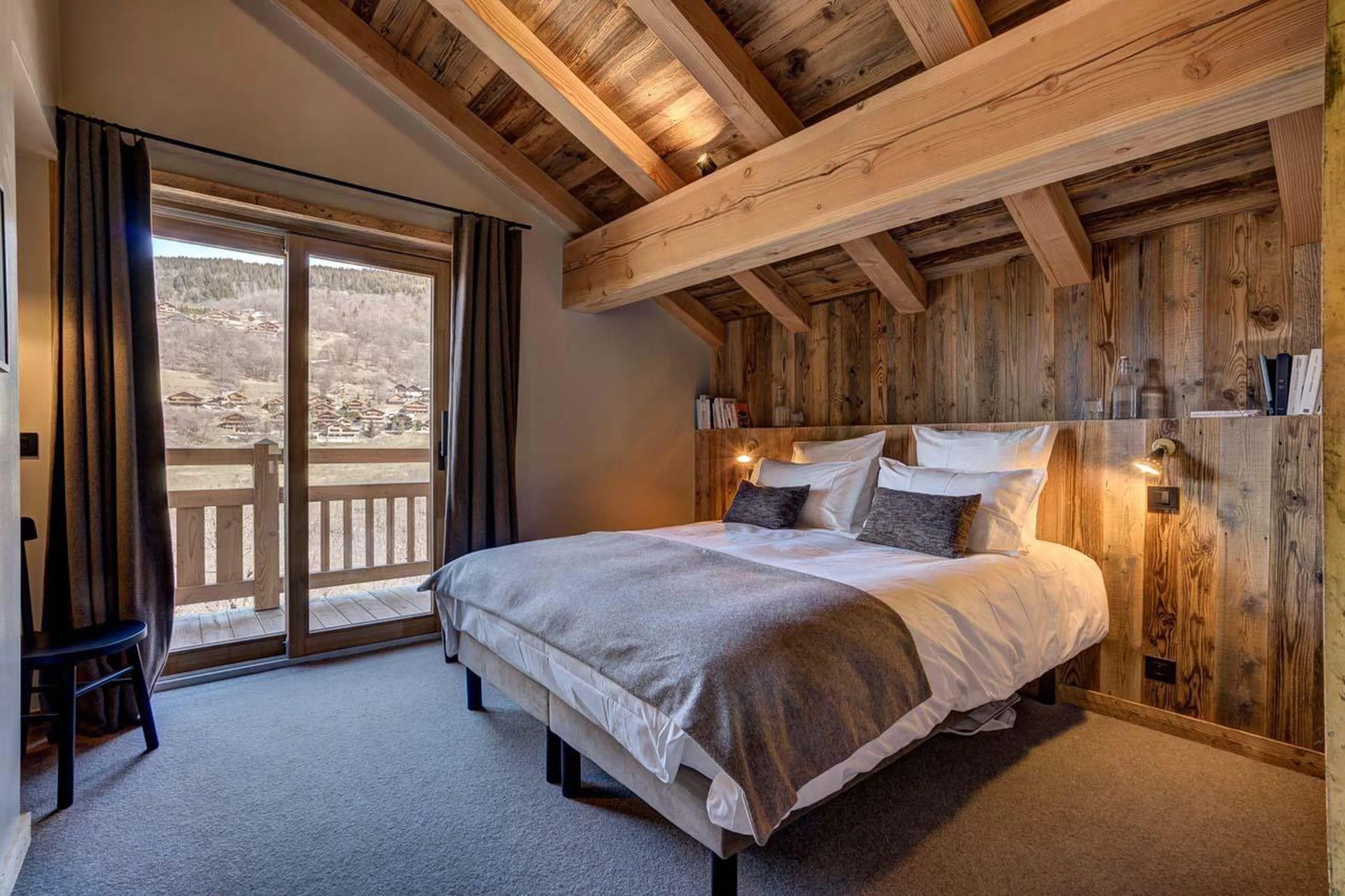 Bedroom four at Chalet Bergeronnette in Meribel