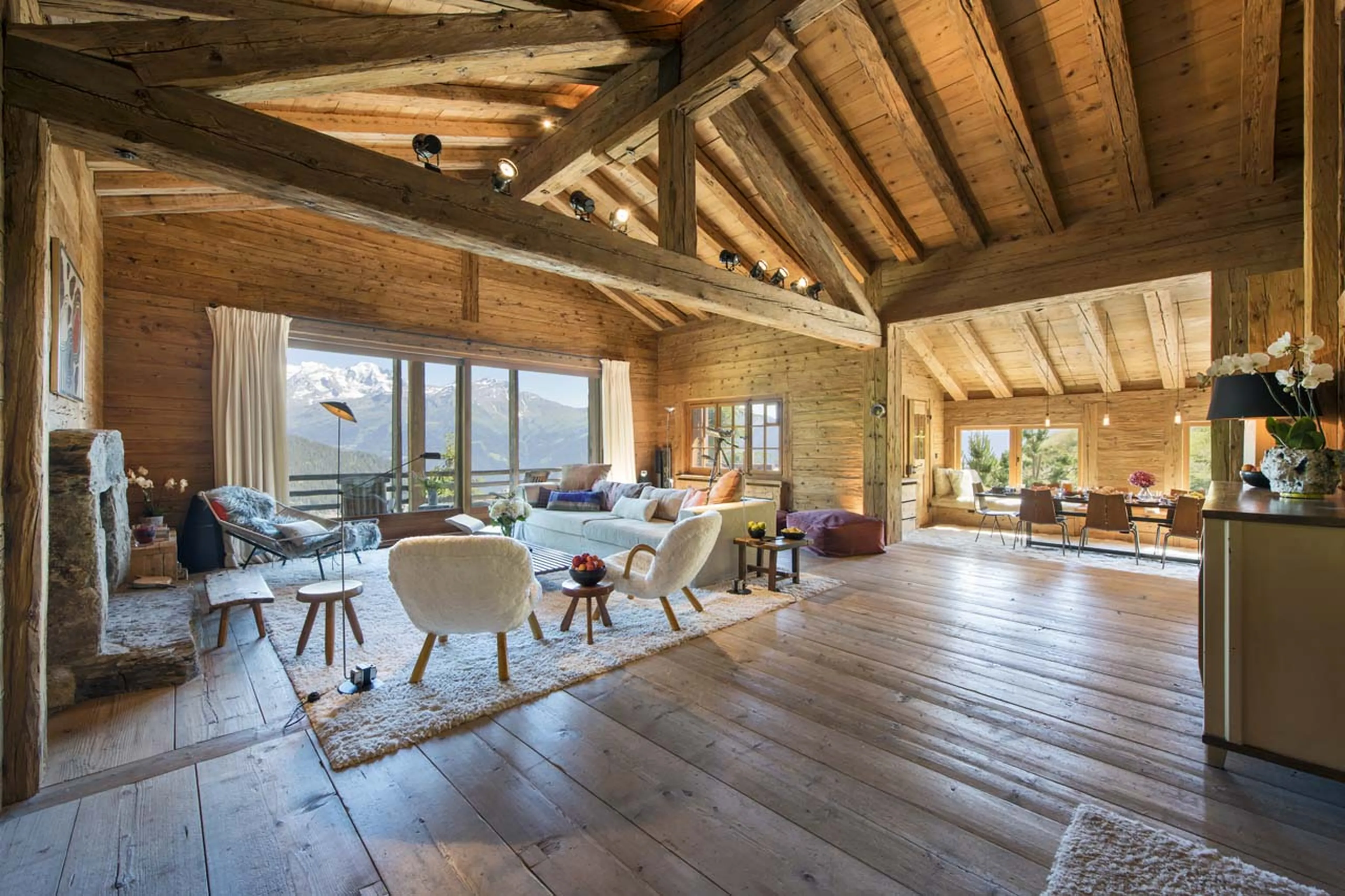 Open plan living area at Chalet Bibi in Verbier