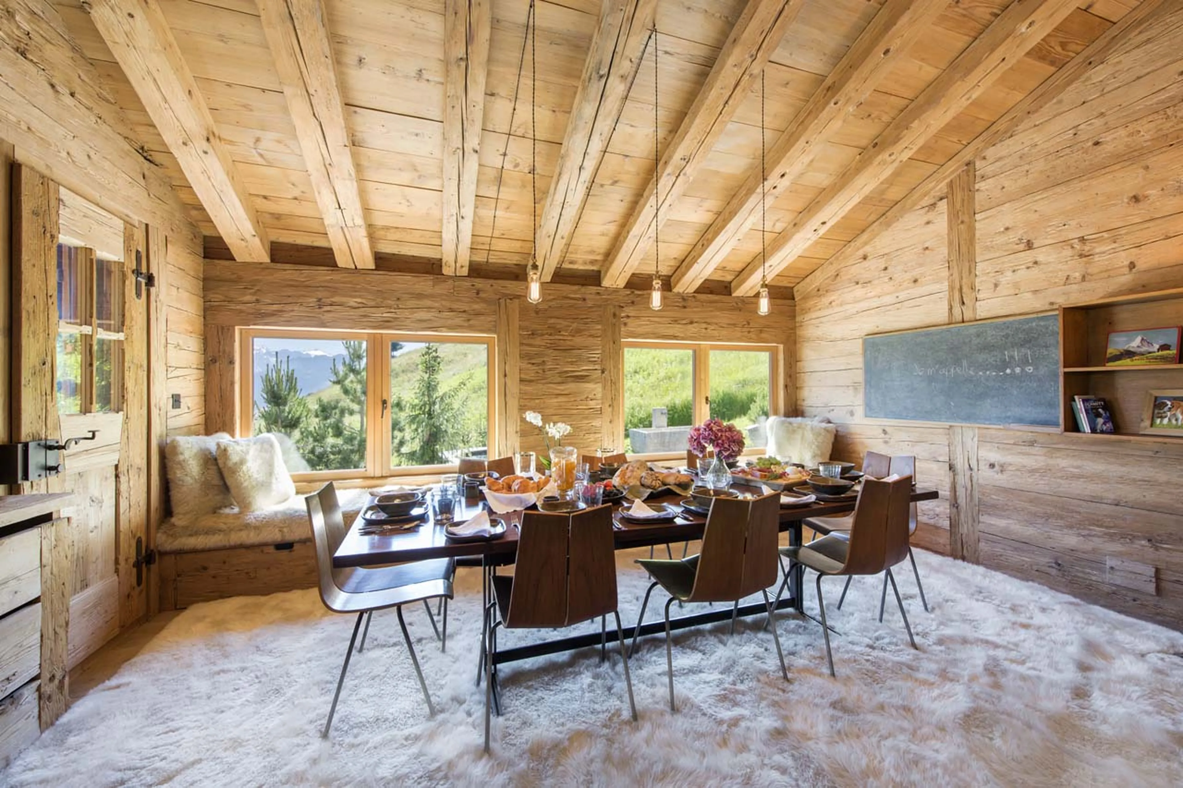 Dining room at Chalet Bibi in Verbier
