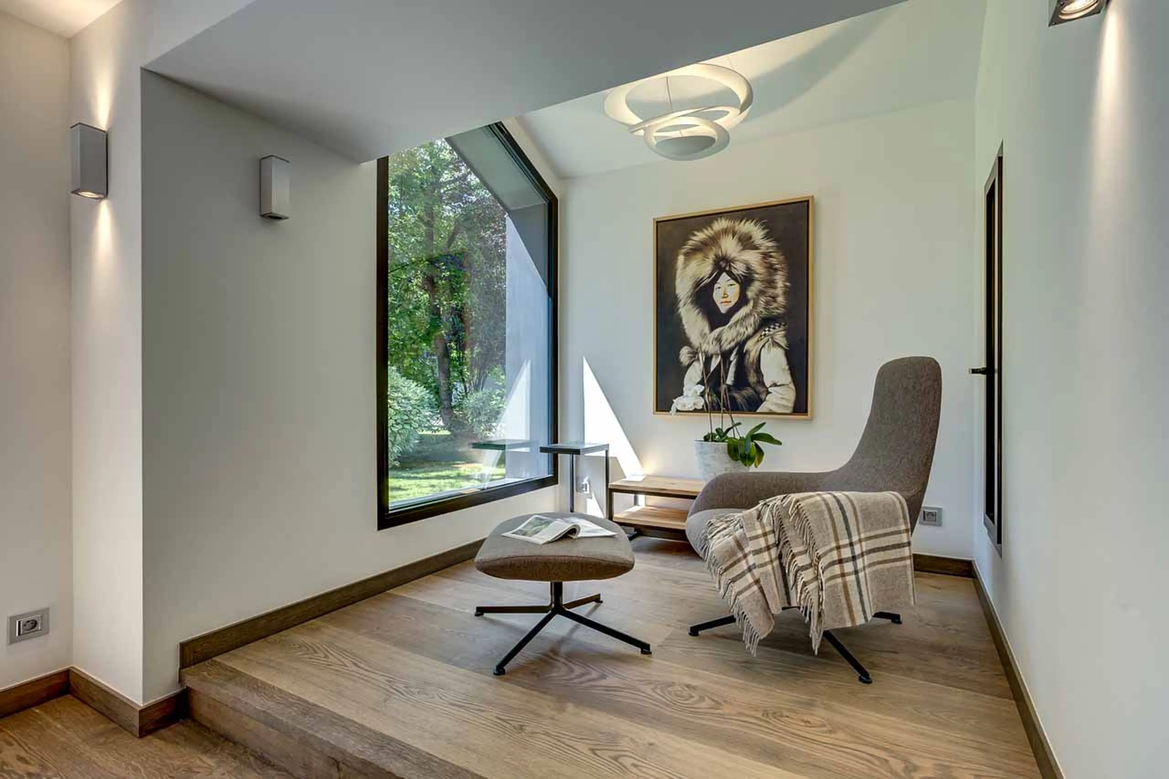 Seating area at Chalet Black Diamond in Chamonix