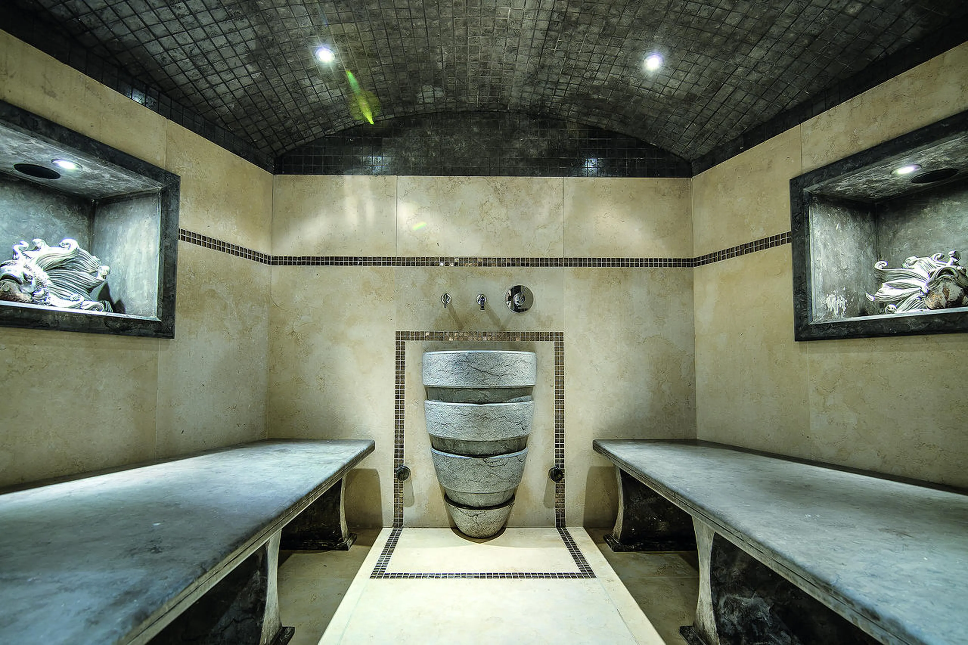 State-of-the-art Hammam in Chalet Black Pearl in Courchevel 1850