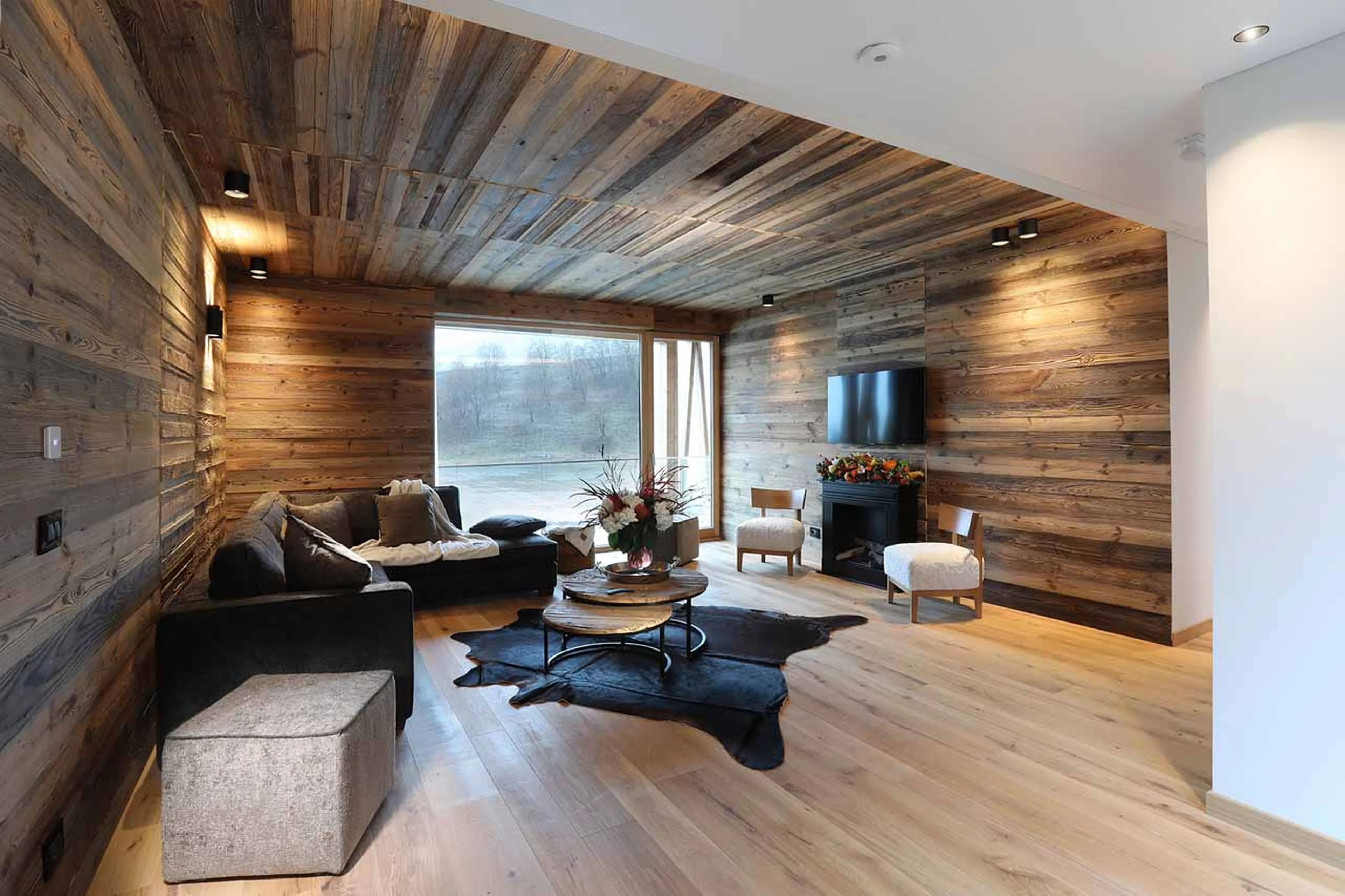 Entrance lounge at Chalet Blanc in Cervinia